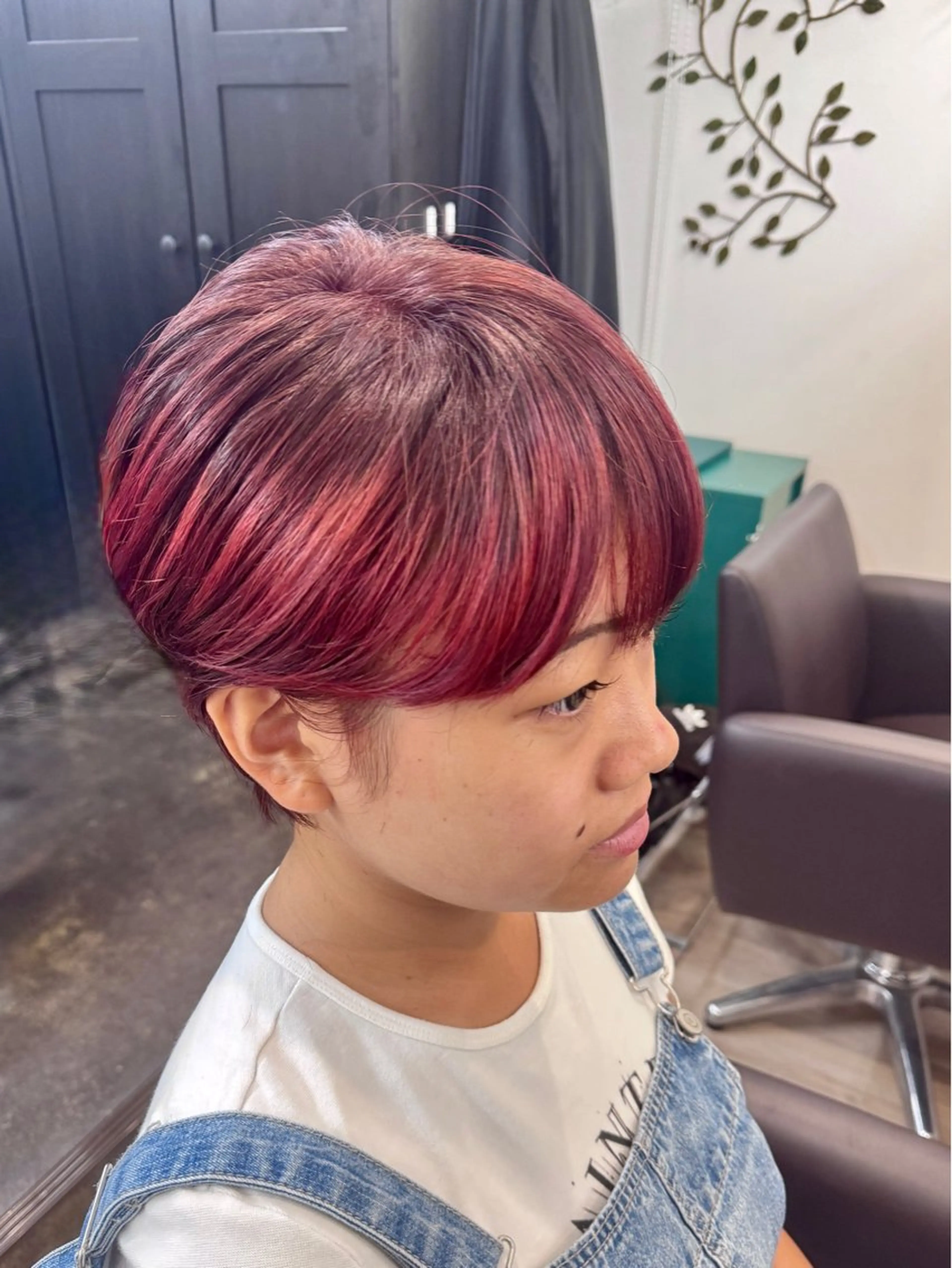 ショート カラー Unjour Kanaのヘアスタイル