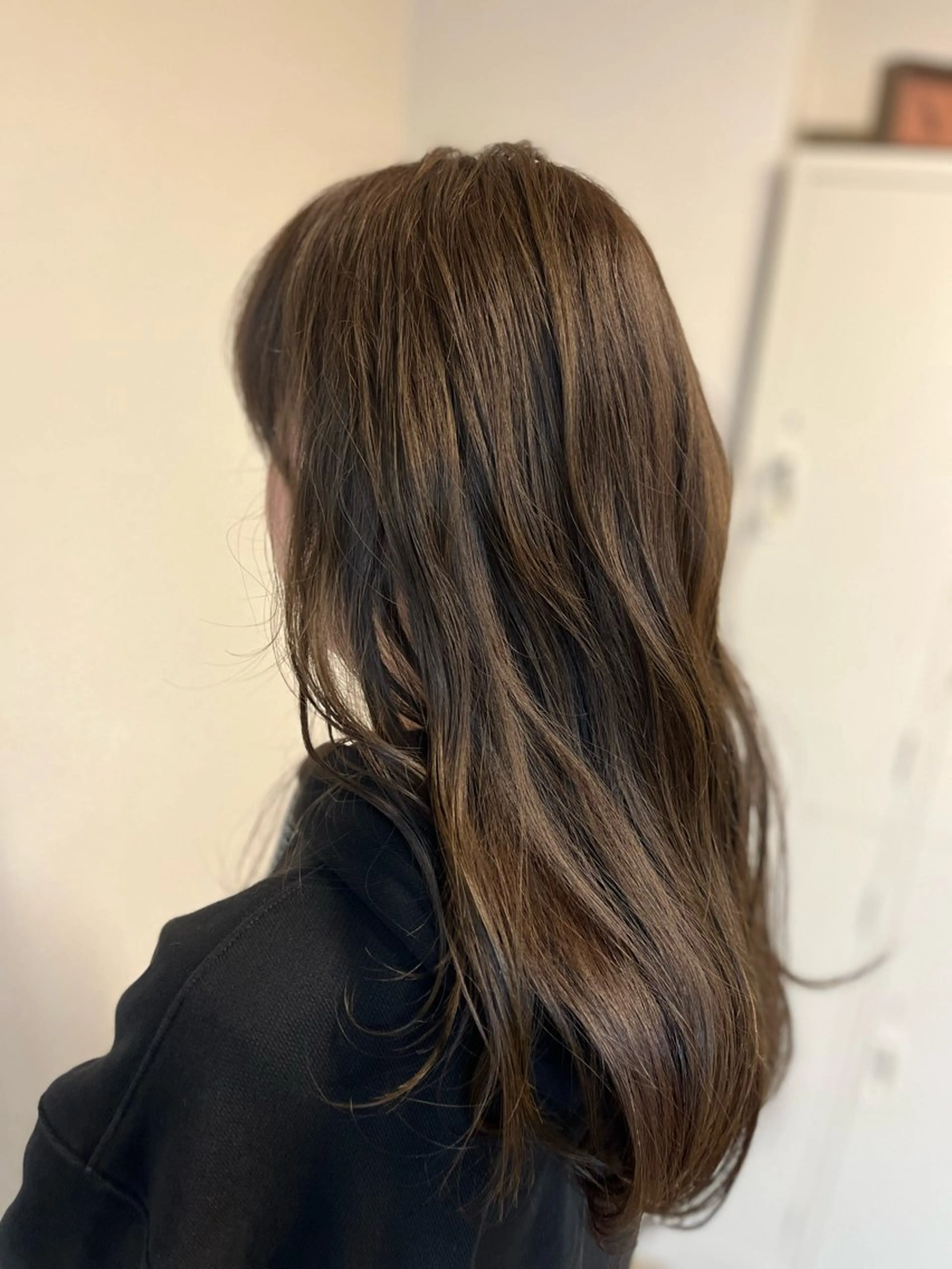 ロング ヘアカラー トリートメント ヘアセット 縮毛矯正✨グレー ジュカラー✨MOEのヘアスタイル