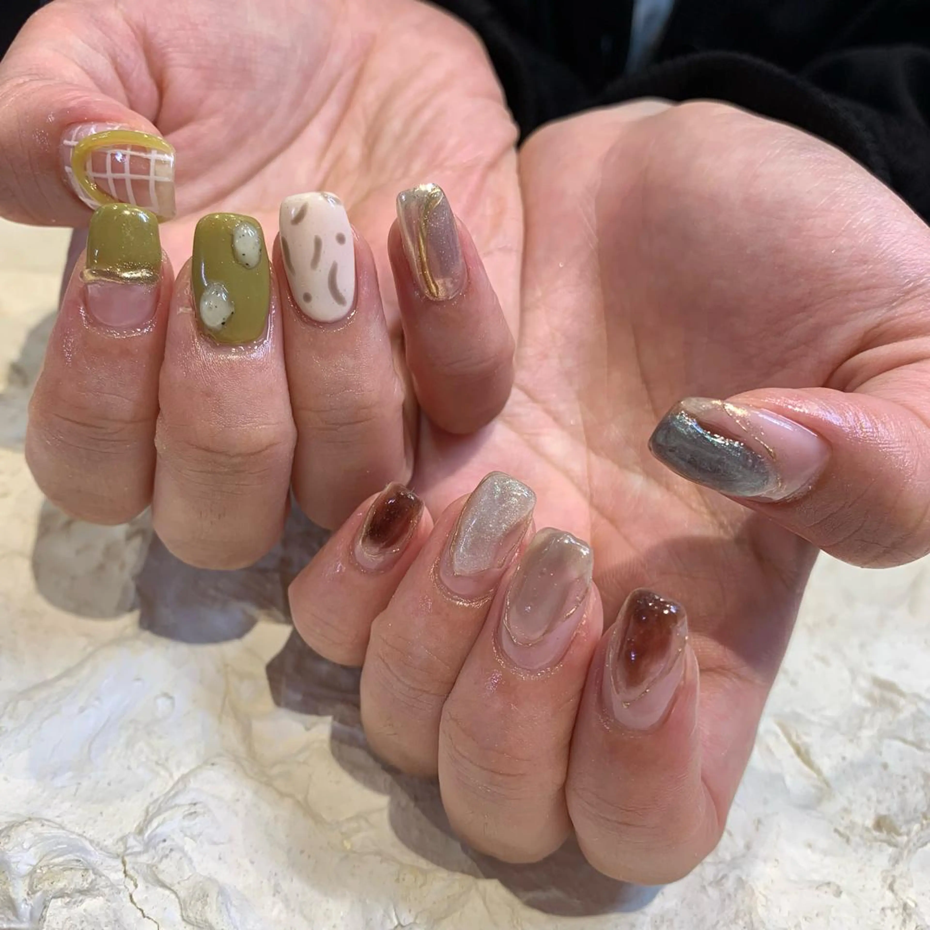 ネイル ぷっくりネイル マキノ ユイのネイルデザイン