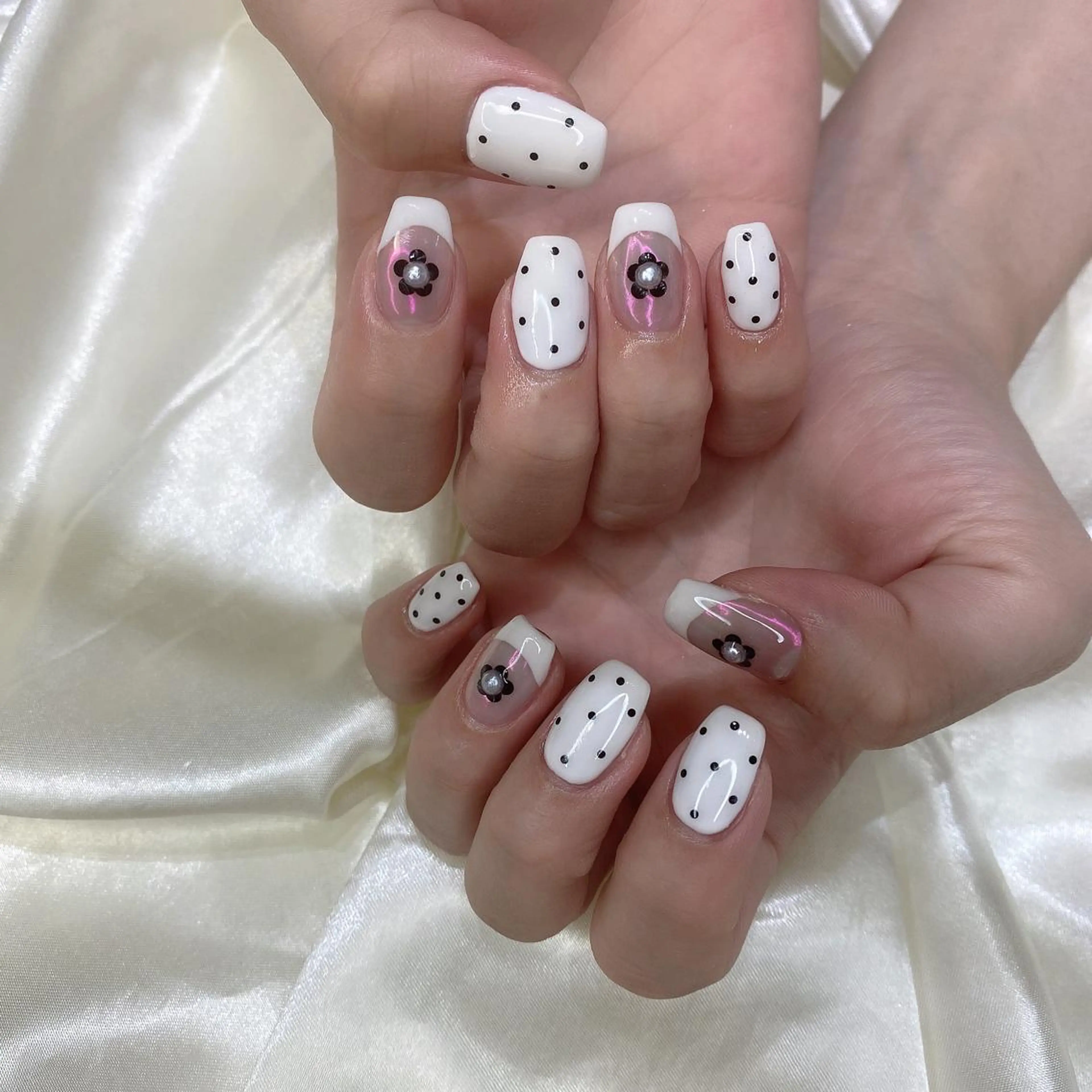 ネイル ハンドネイル 西岡 杏のネイルデザイン