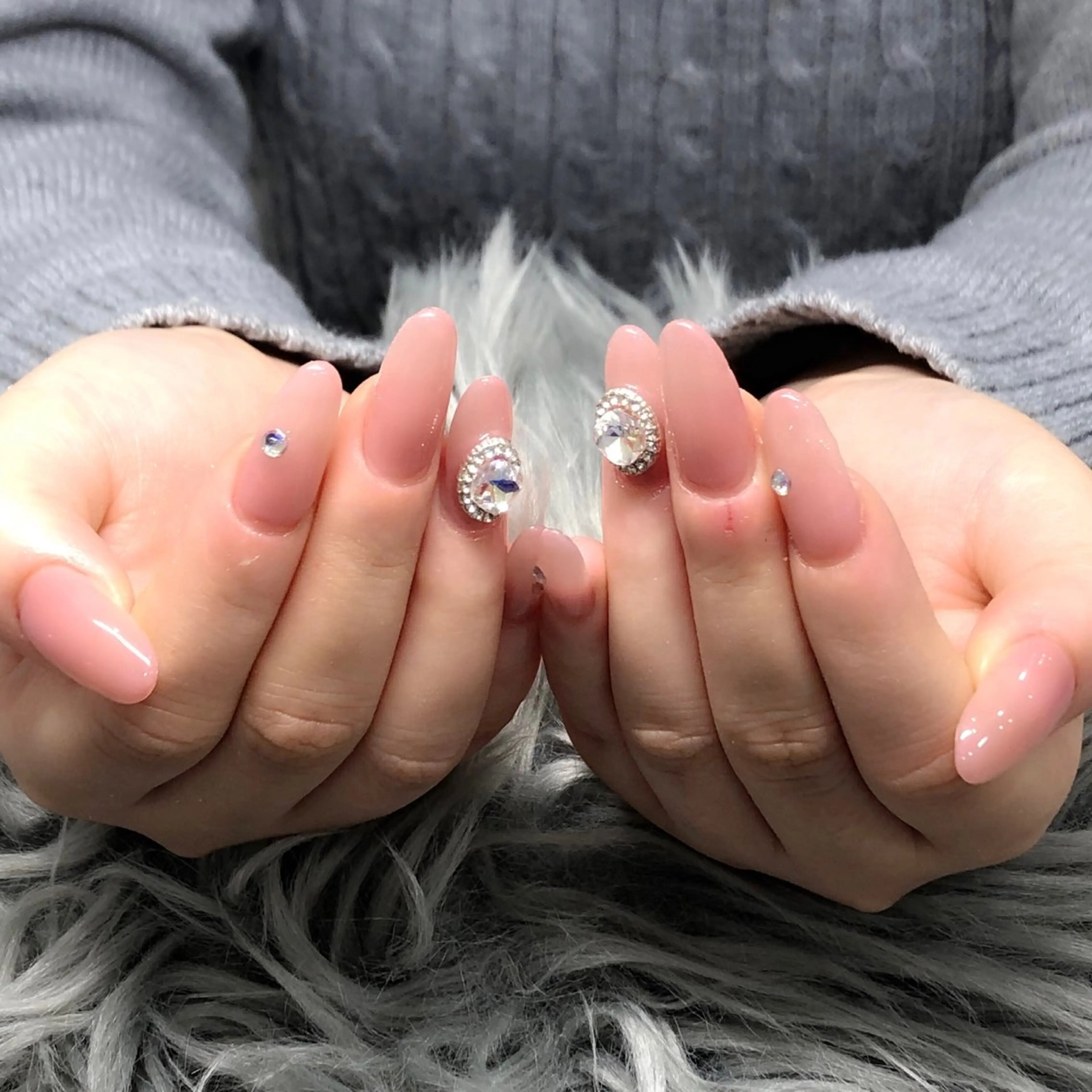 ネイル 長さ出し ハンドネイル 。 YURiのネイルデザイン