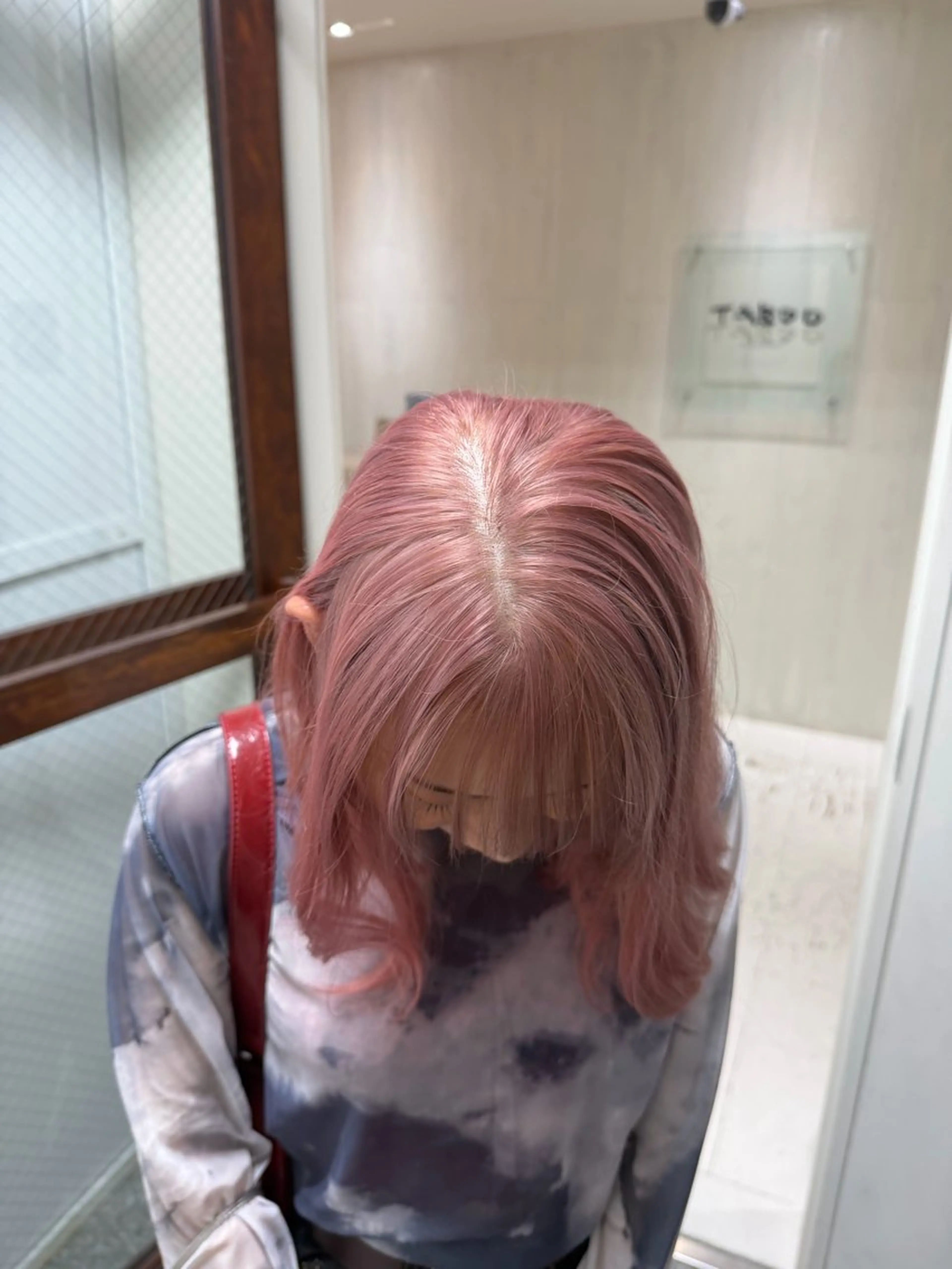 ミディアム ヘアカラー トリートメント 美優🐩/透明感/ ブリーチ/栄のヘアスタイル