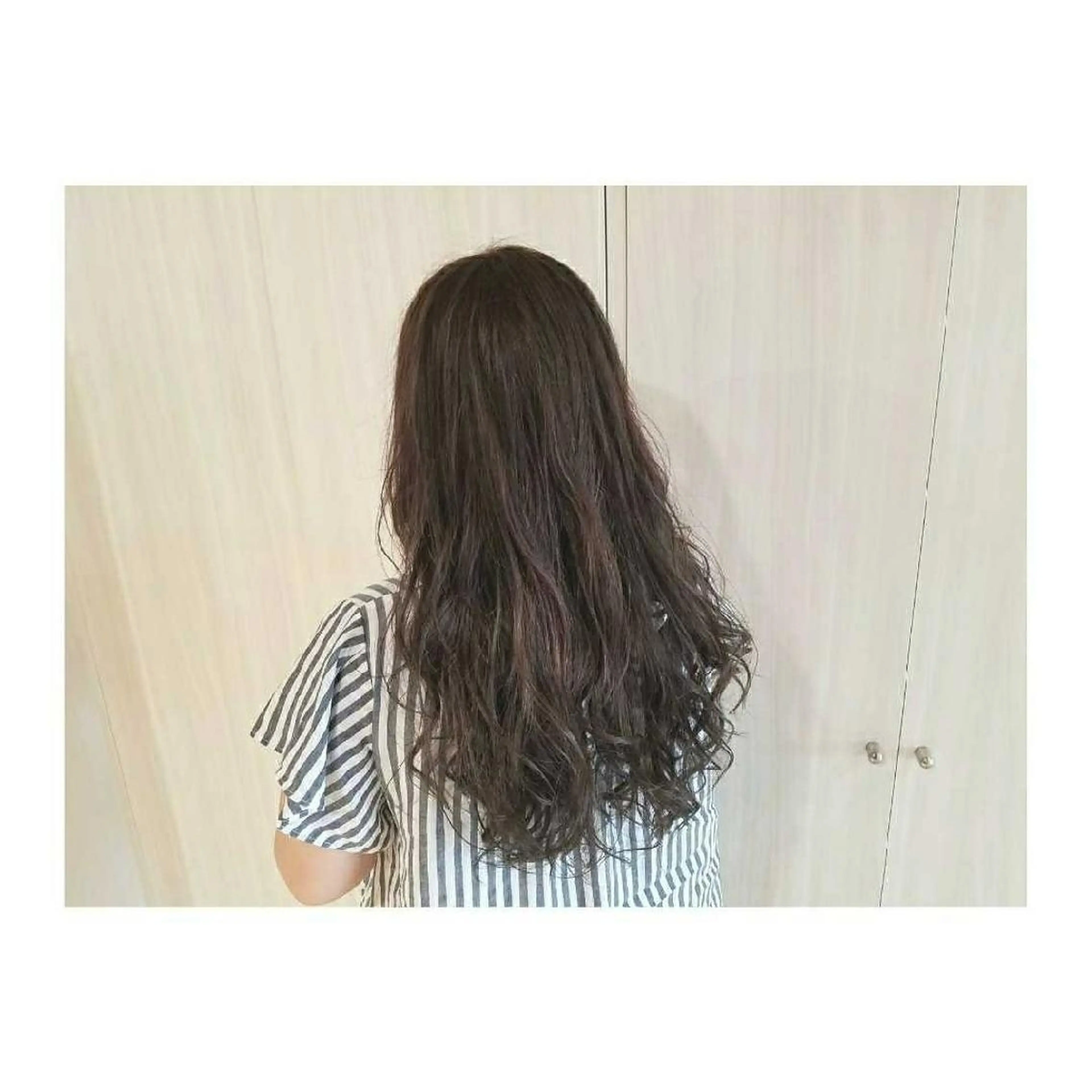 ロング カラー アッシュ 透明感カラー ダークアッシュ メッシュ Luana 矢場町のヘアスタイル