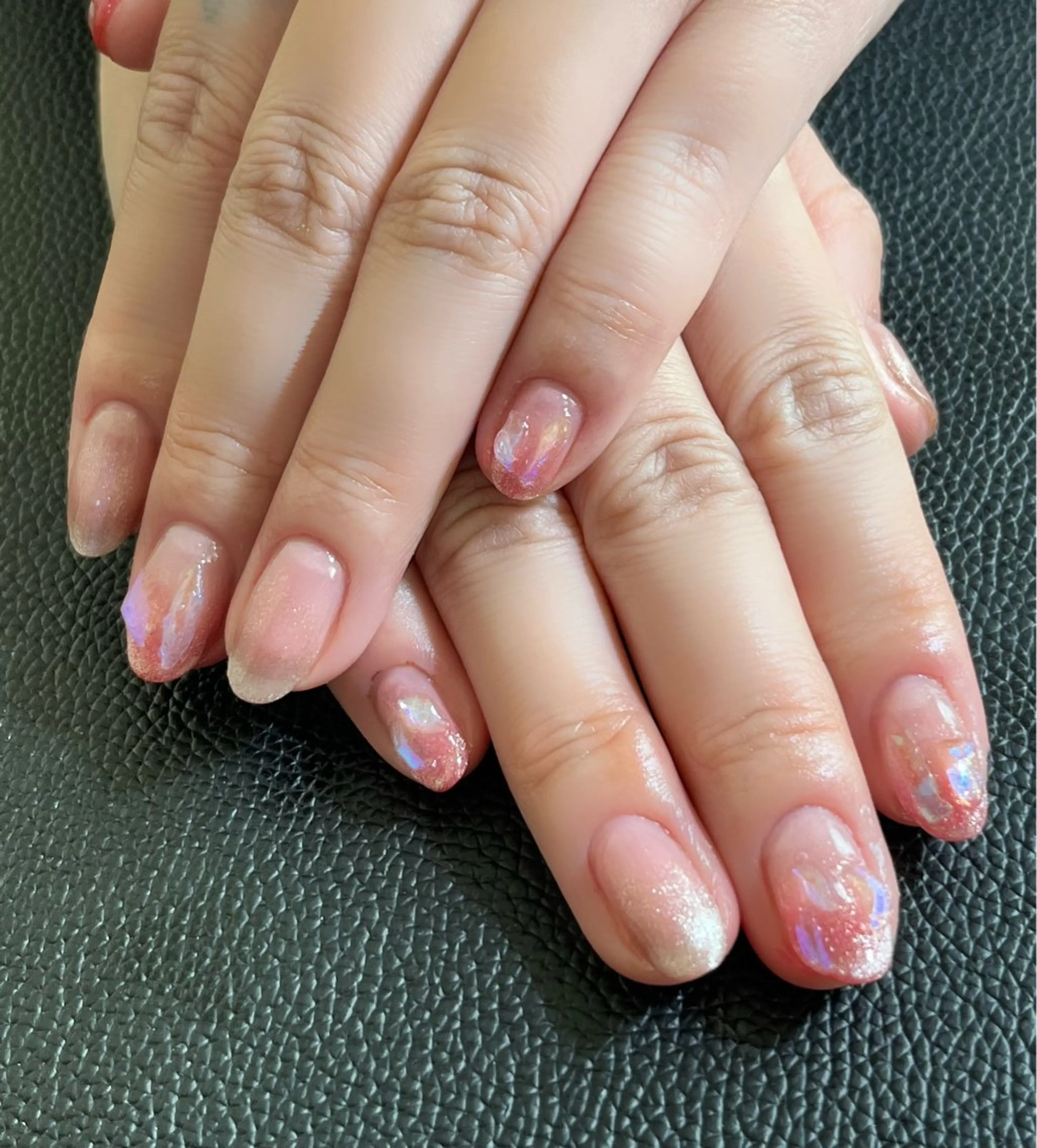 ネイル グラデーション マグネットネイル ストーンネイル ハンドネイル Nailsalon C.U.Eのネイルデザイン