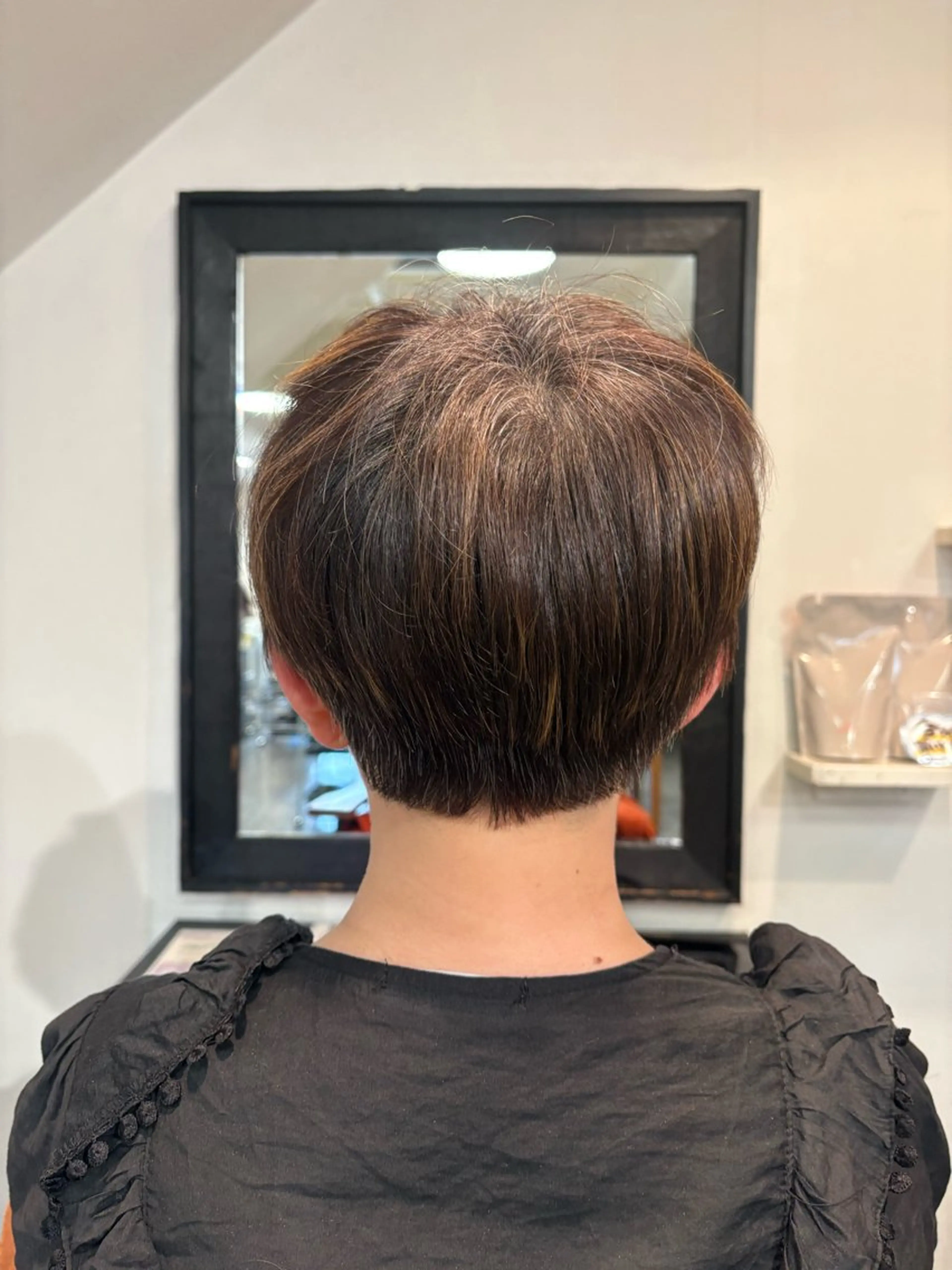 ショート こやなぎ れいなのヘアスタイル