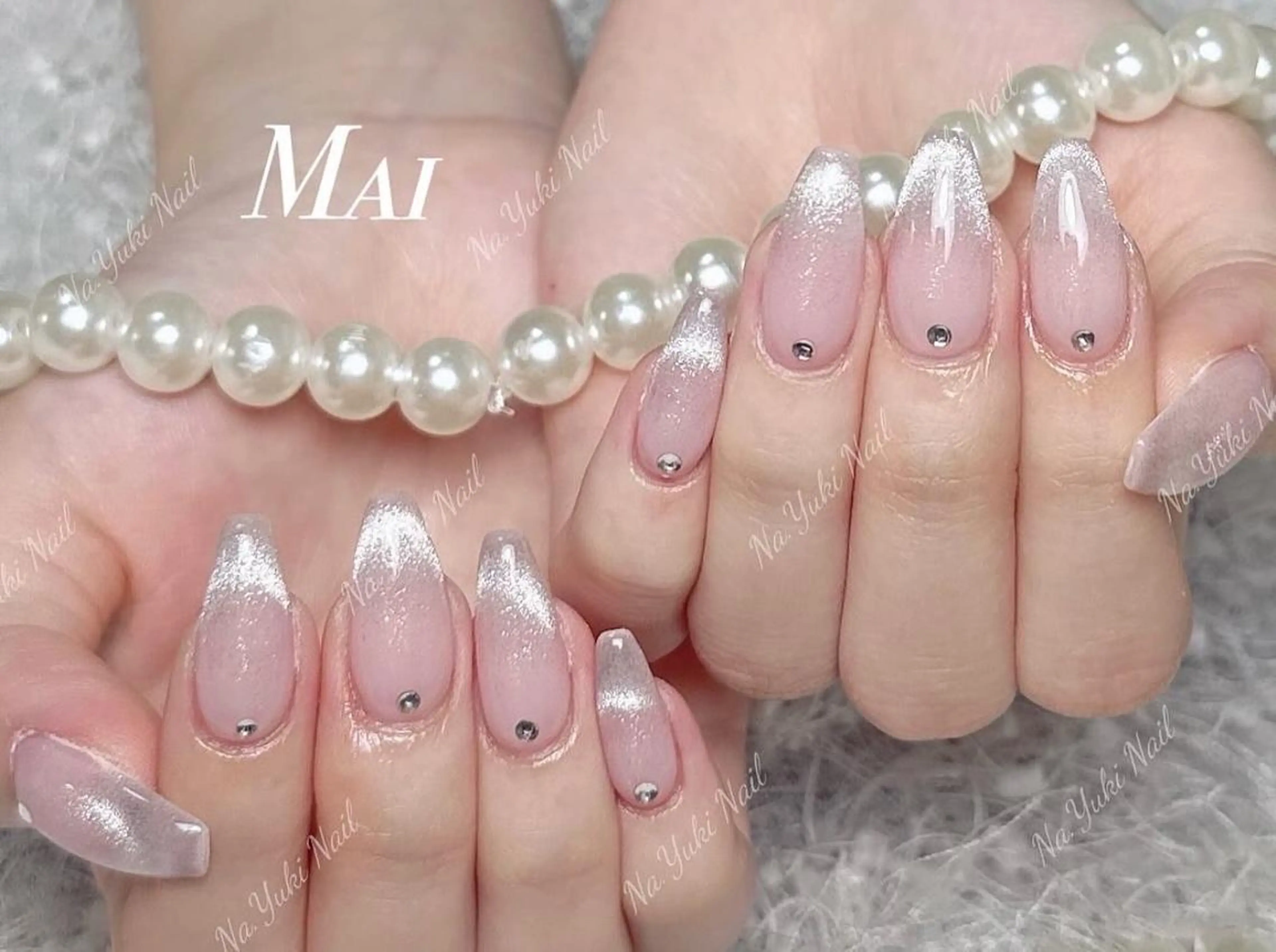 ネイル 🦋 Queenieのネイルデザイン