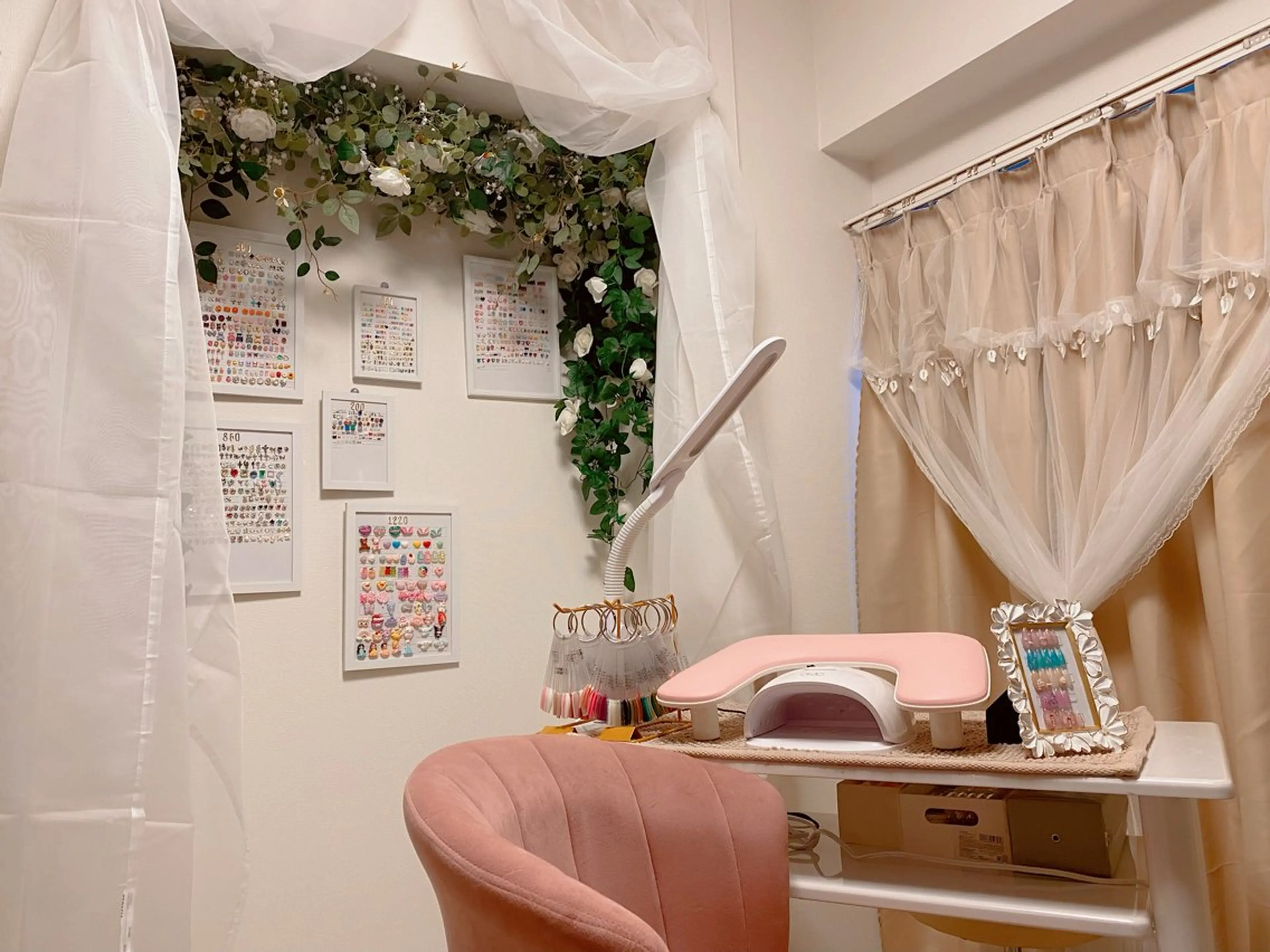 nail salon CHARMANTEのネイルデザイン