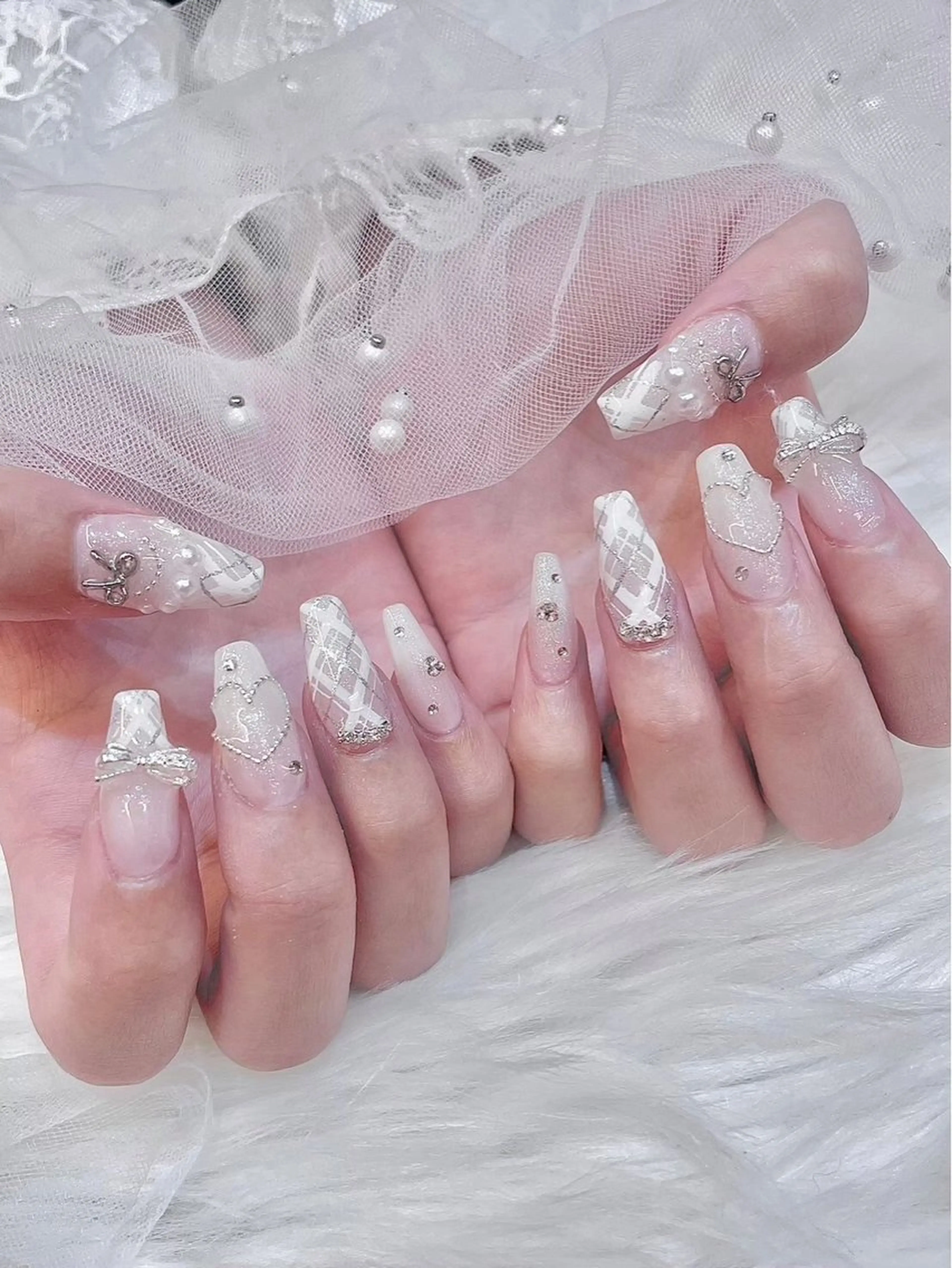 ネイル ハンドネイル KIREIE NAILSのネイルデザイン