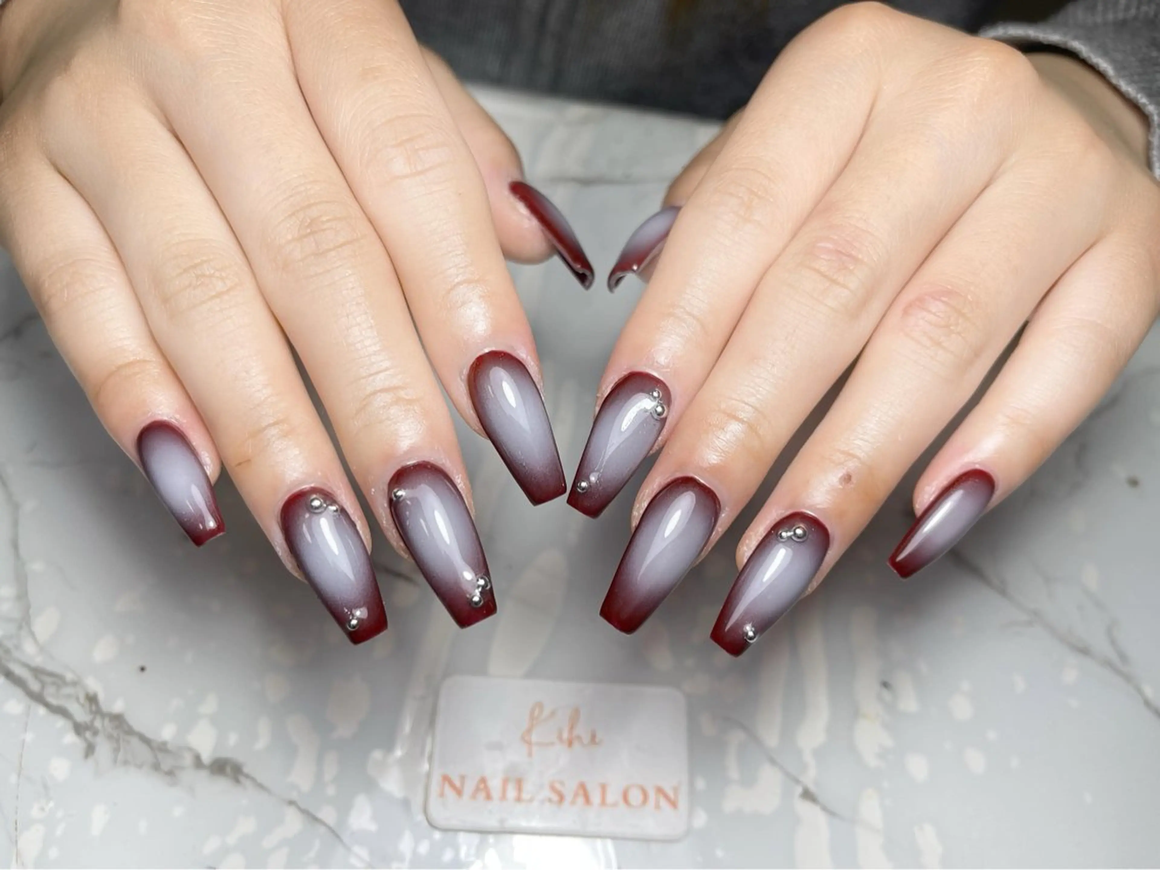 ネイル アートネイル フレンチネイル ジェルネイル グラデーション 韓国ネイル ハンドネイル 💕鈴木ユリ パラジェル/オフ無料のネイルデザイン