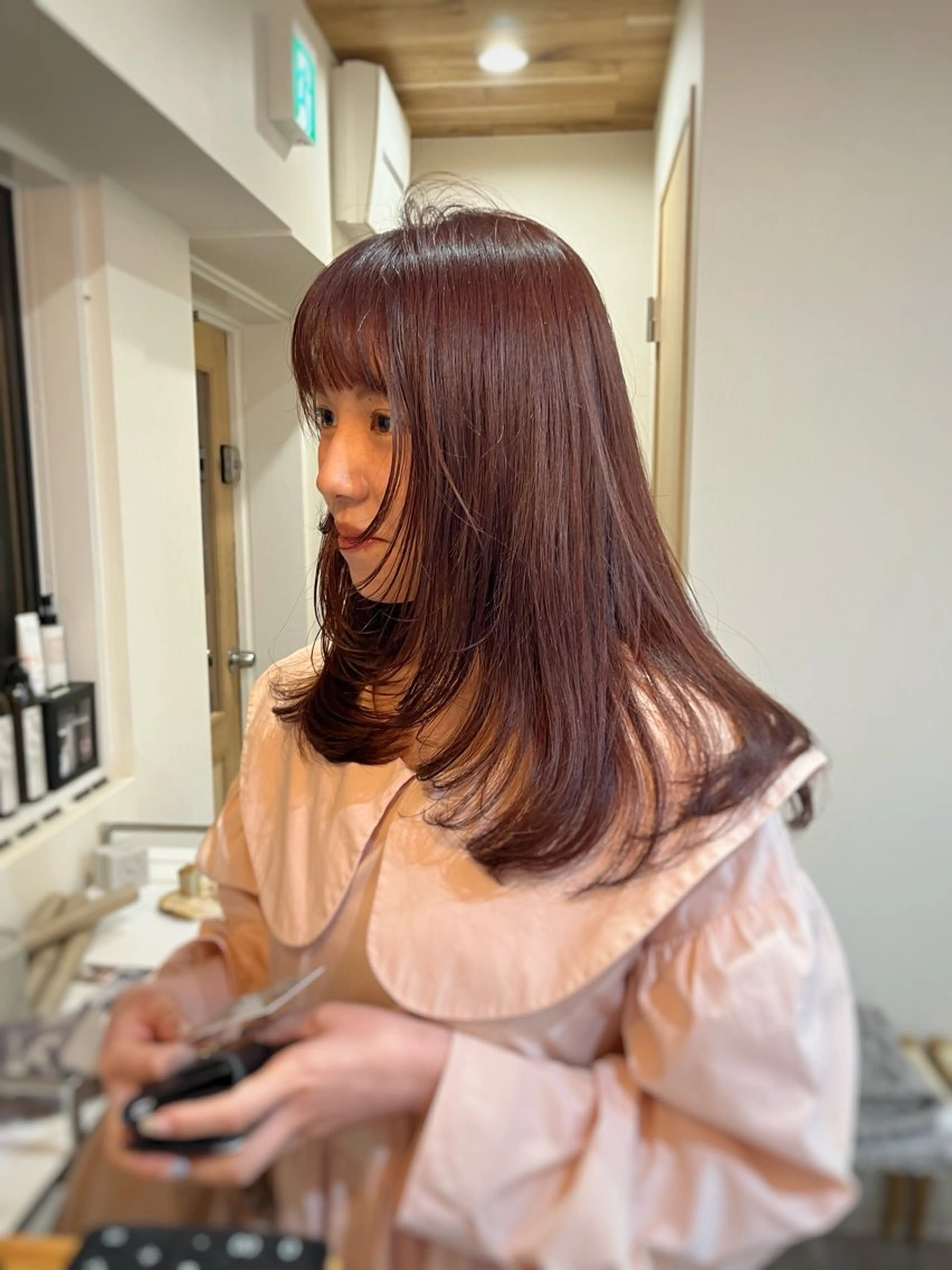 ロング カラー ピンクカラー 下石怜子/レイヤー/ 透明感カラーのヘアスタイル