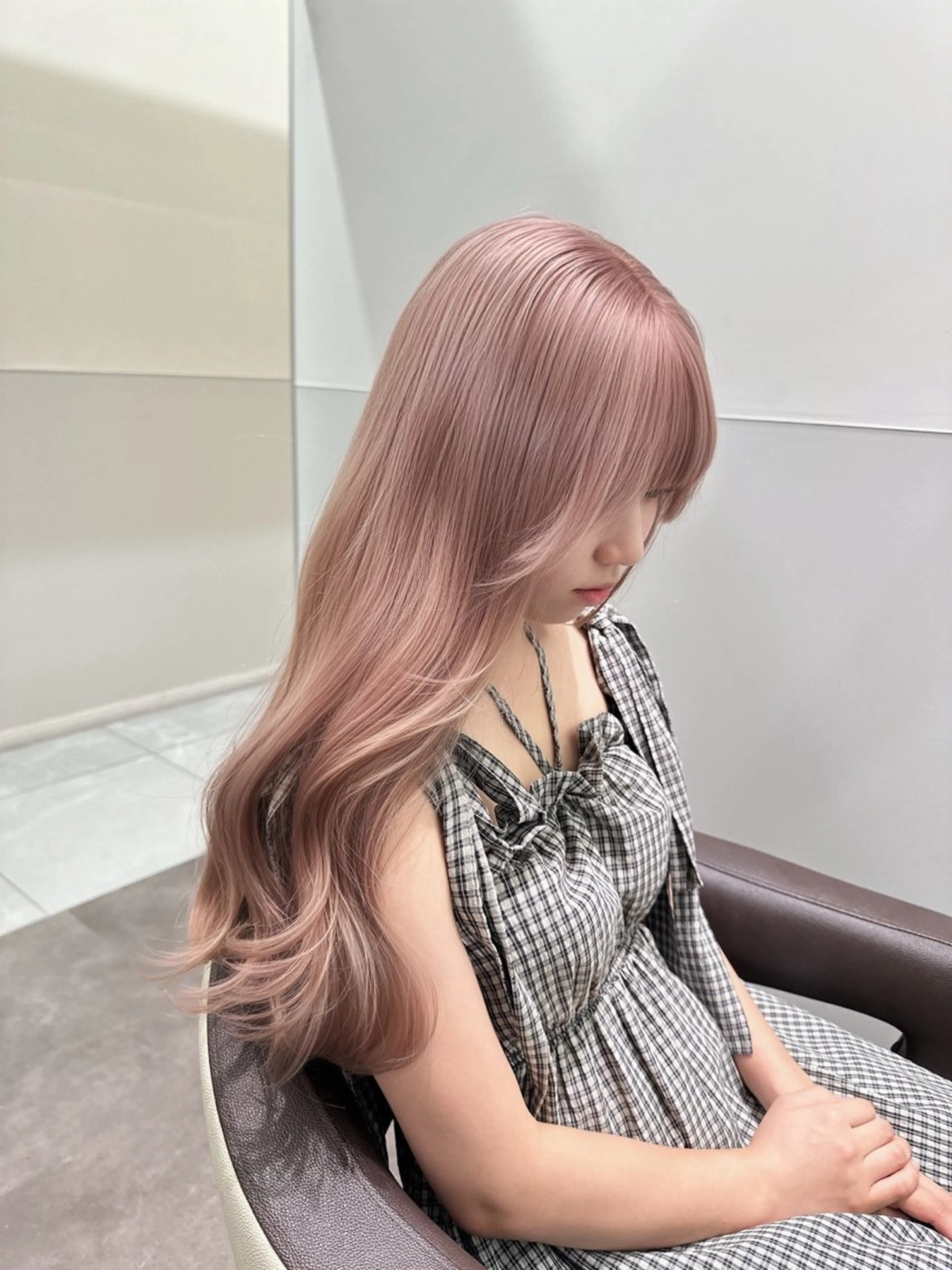 ロング カット ヘアカラー トリートメント ヘアセット グレー/ベージュ /髪質改善 れいとのヘアスタイル