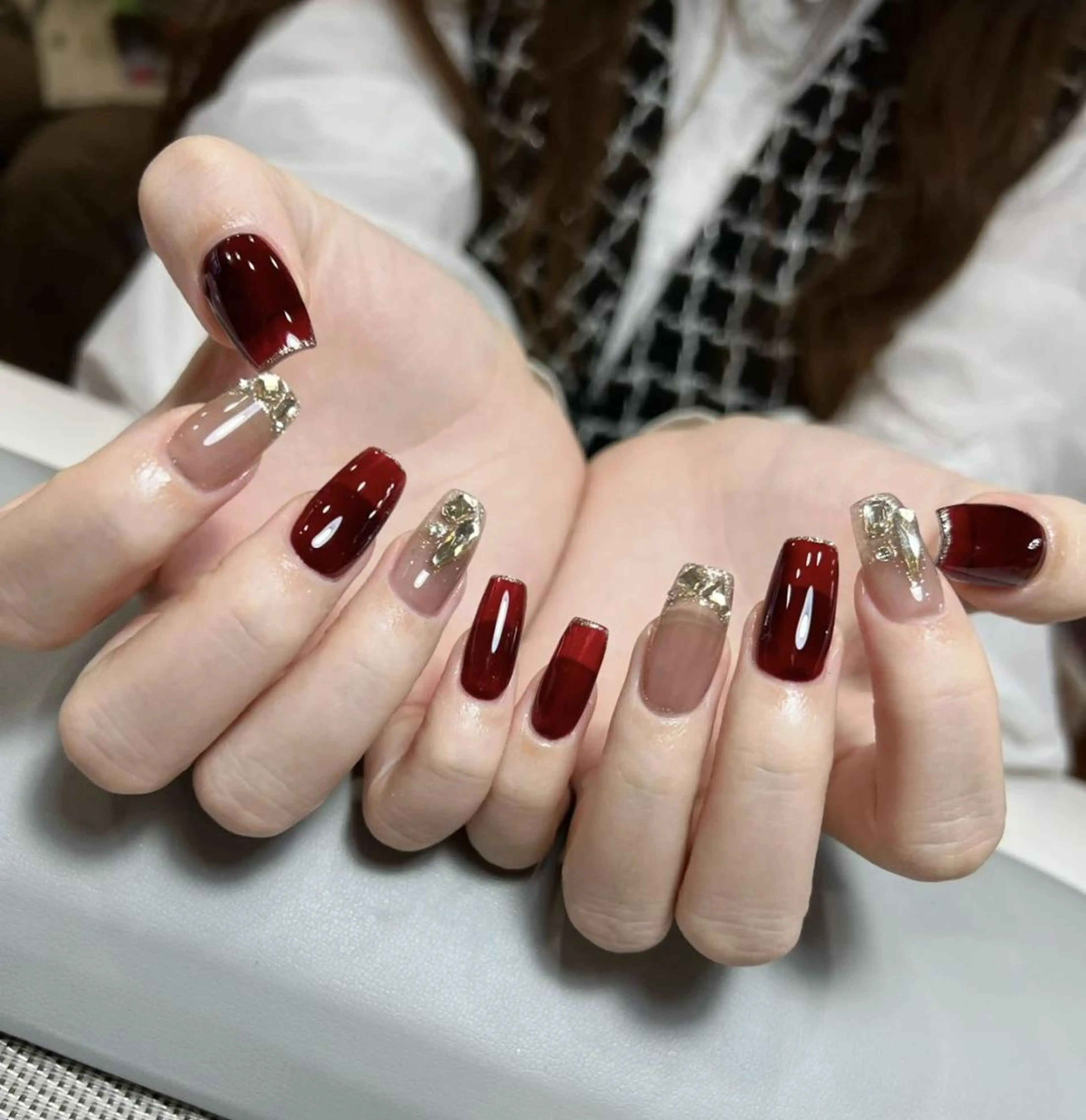 ネイル アートネイル 長さ出し ネイルチップ Queens ciciのネイルデザイン