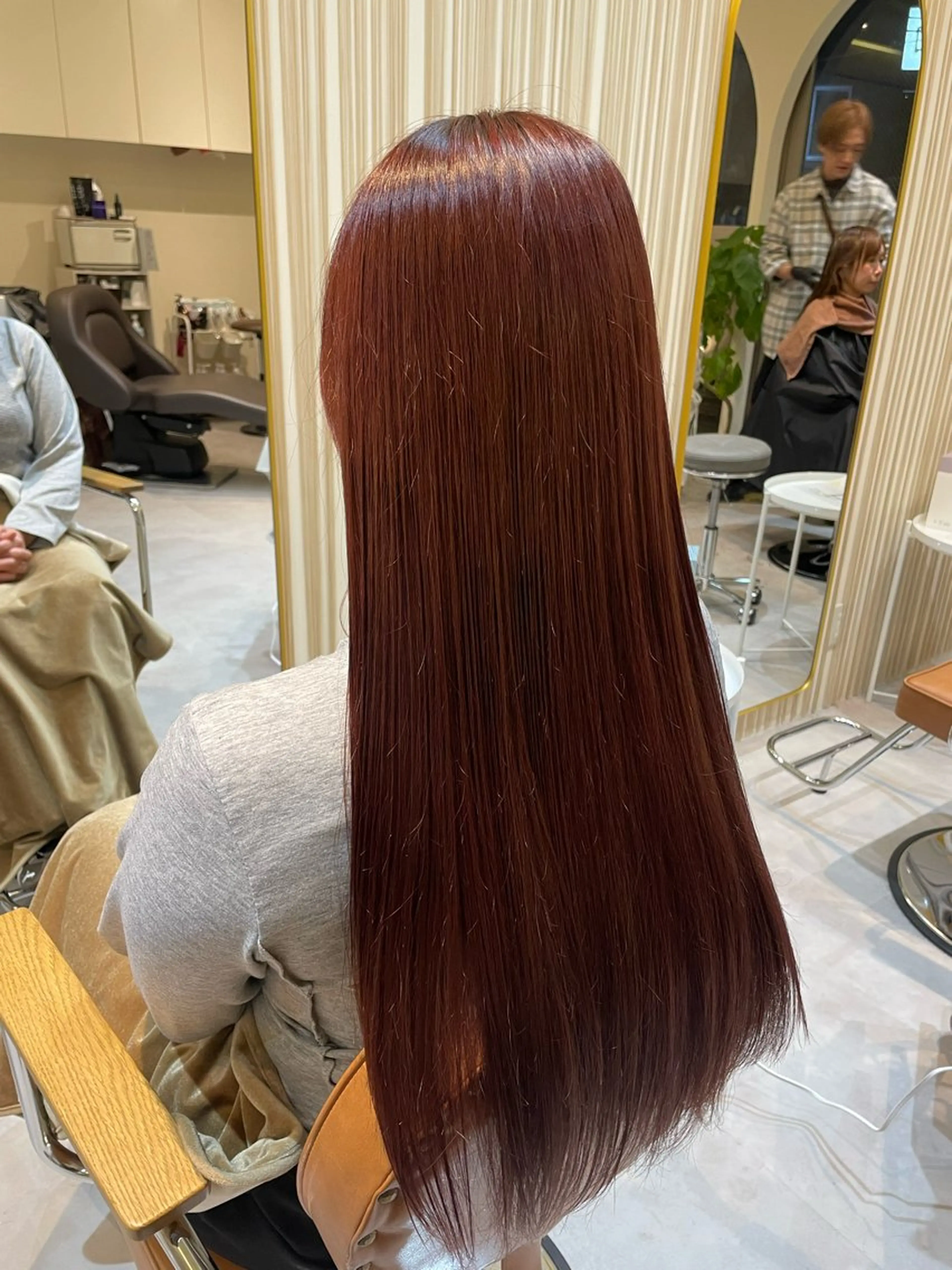 ロング カラー ヘアカラー トリートメント 🍑宮川 愛菜🍑のヘアスタイル