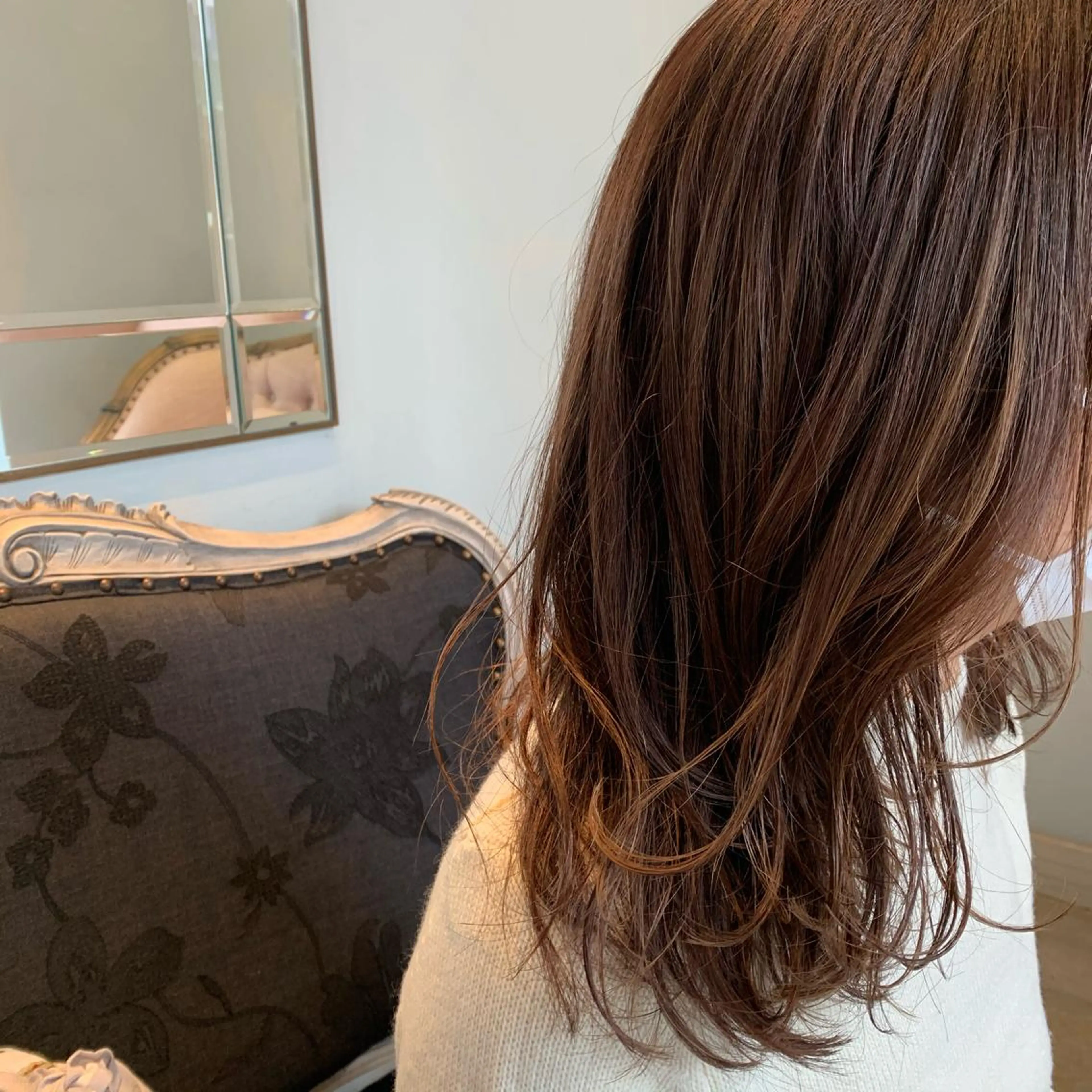 ロング カラー カット ヘアカラー SAKINO. ベージュカラーのヘアスタイル