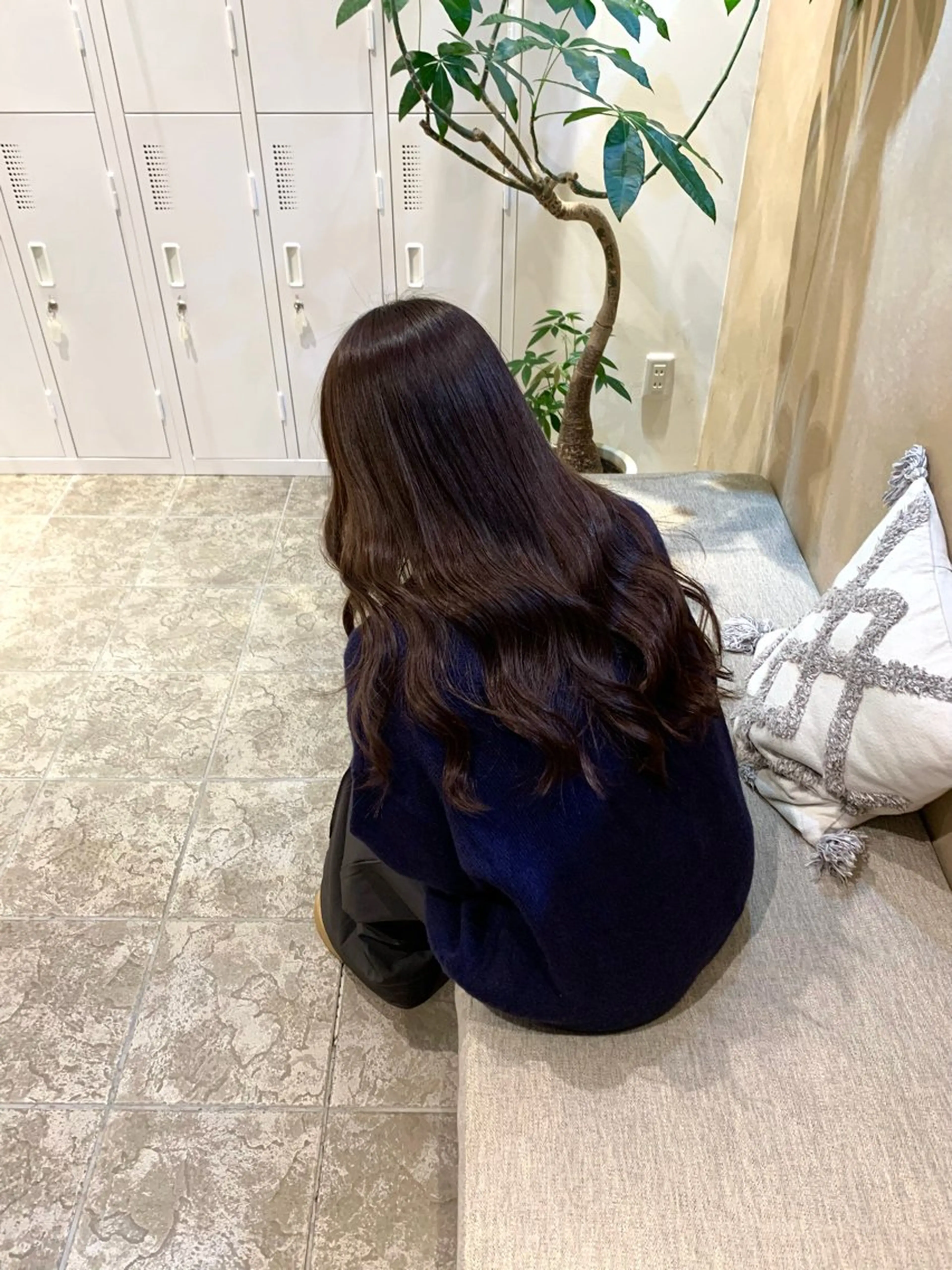 カラー 西村 華凜のヘアスタイル