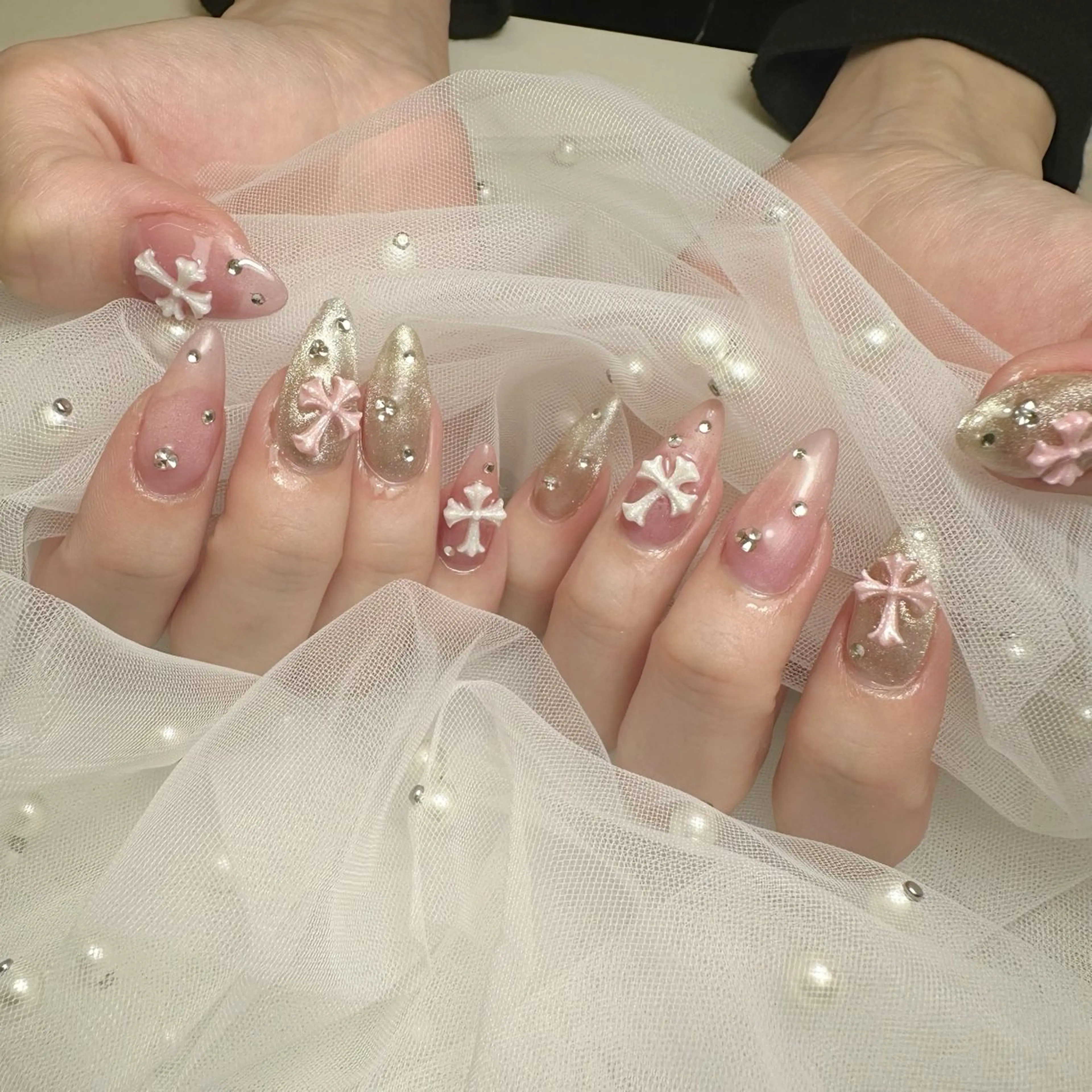 ネイル ガーリー nami🐰🎀 堺筋本町ネイルサロンのネイルデザイン