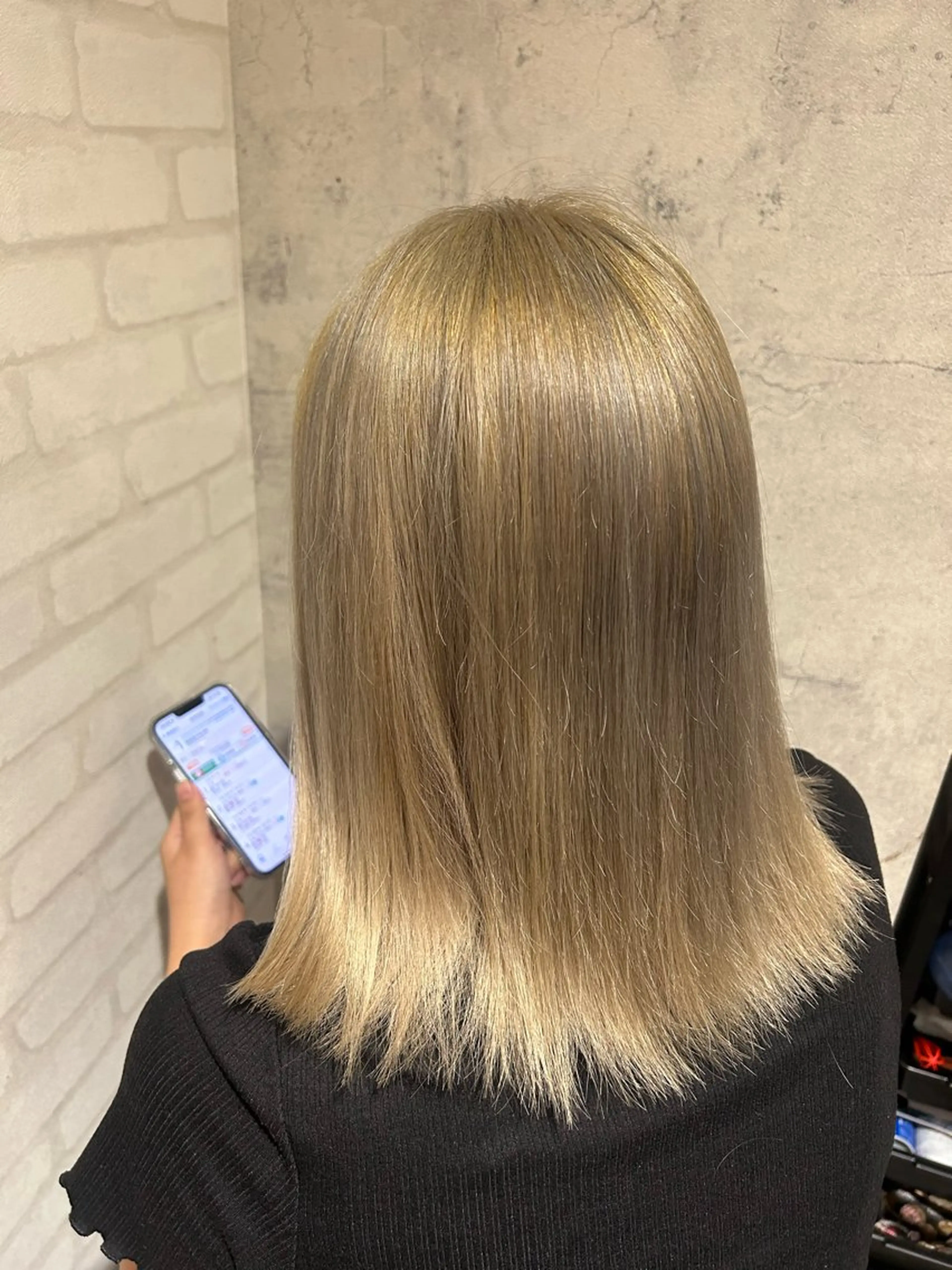 ミディアム カラー ベージュカラー ハイトーンカラー ホワイトベージュ パーソナルカラー 診断🍀マリンのヘアスタイル