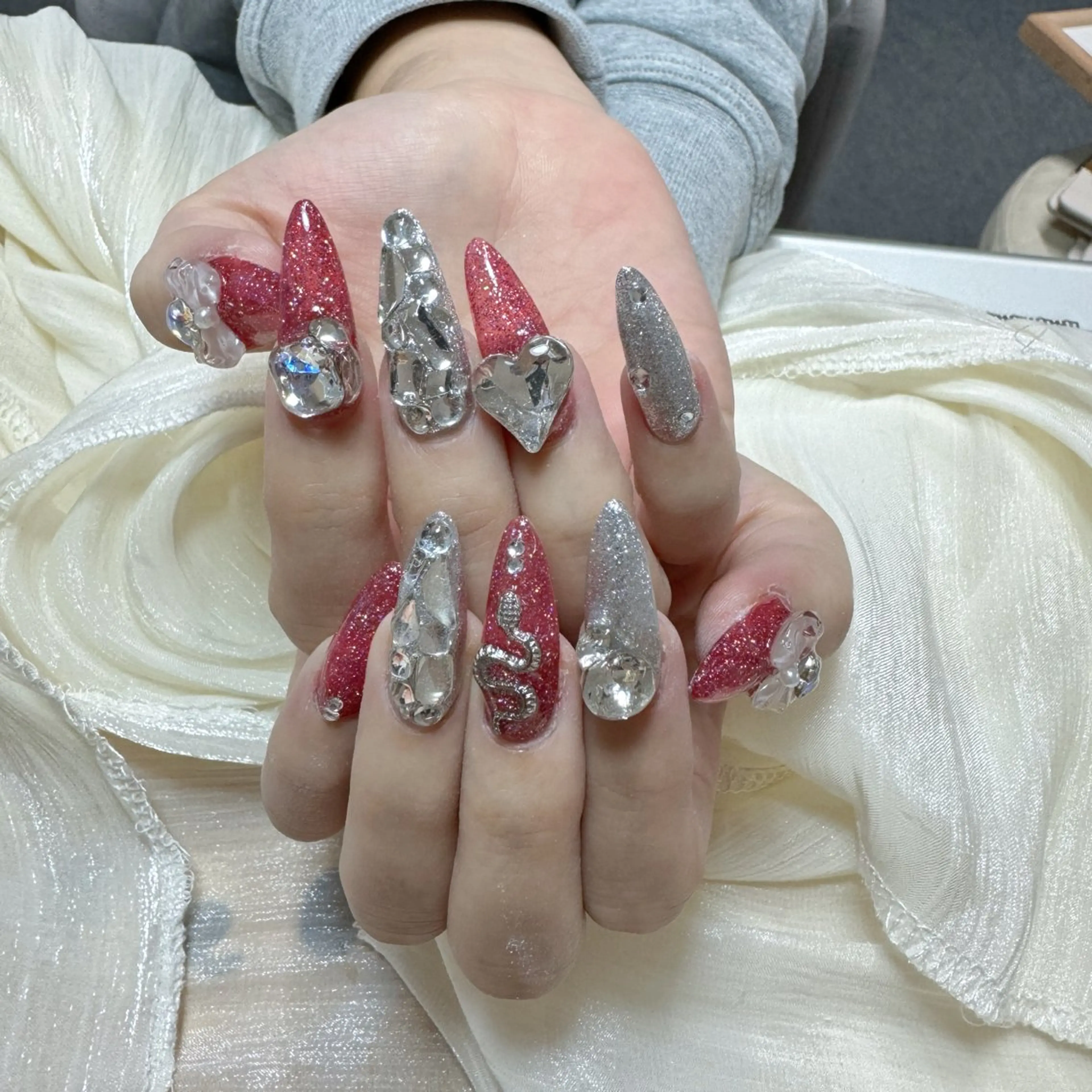 ネイル ハンドネイル 🎀nana🫧 ワンホンネイル🎀のネイルデザイン