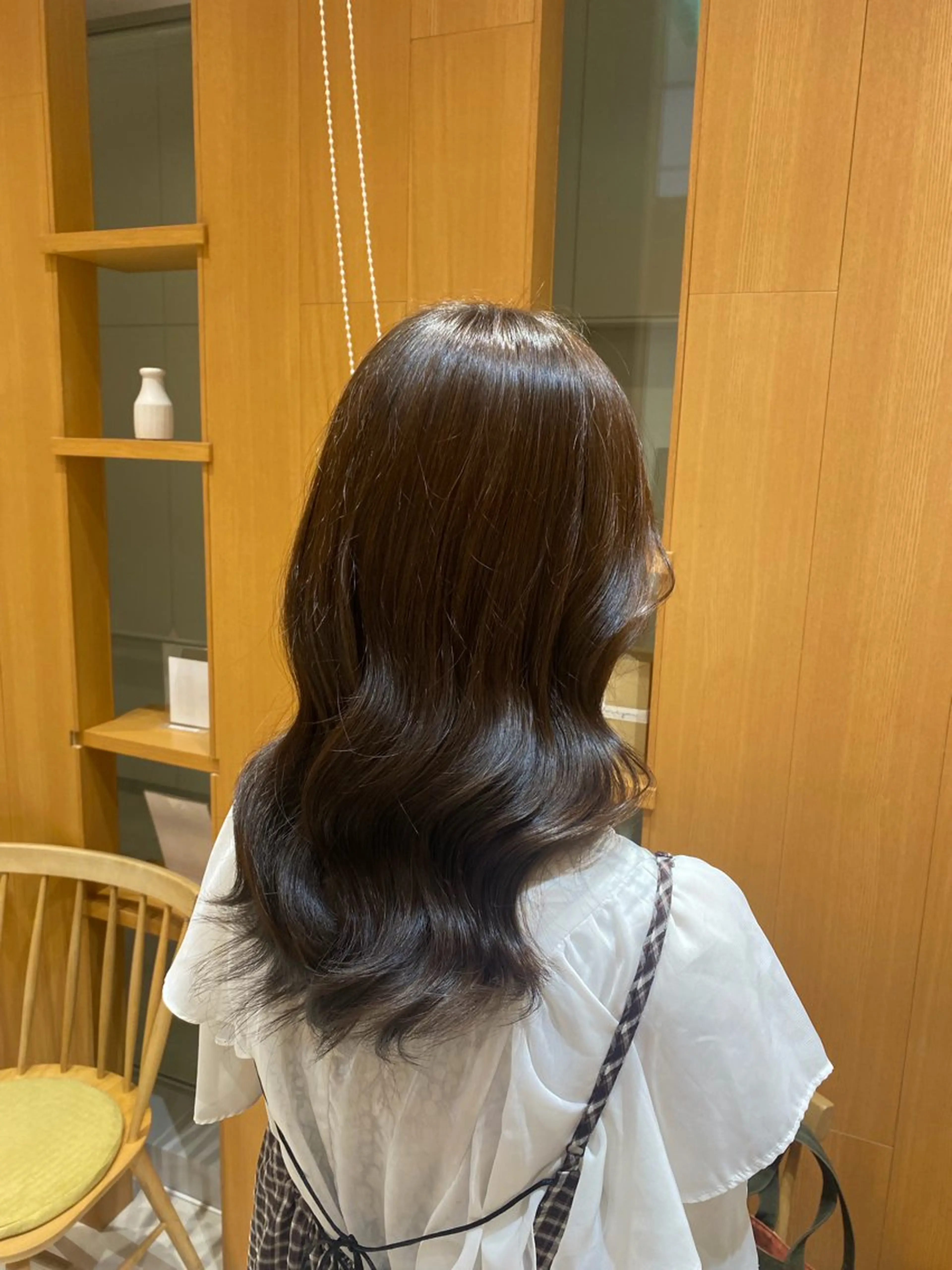 ミディアム パーマ ヘアカラー トリートメント 💎ツヤ髪ストレート カラー💎かのんのヘアスタイル