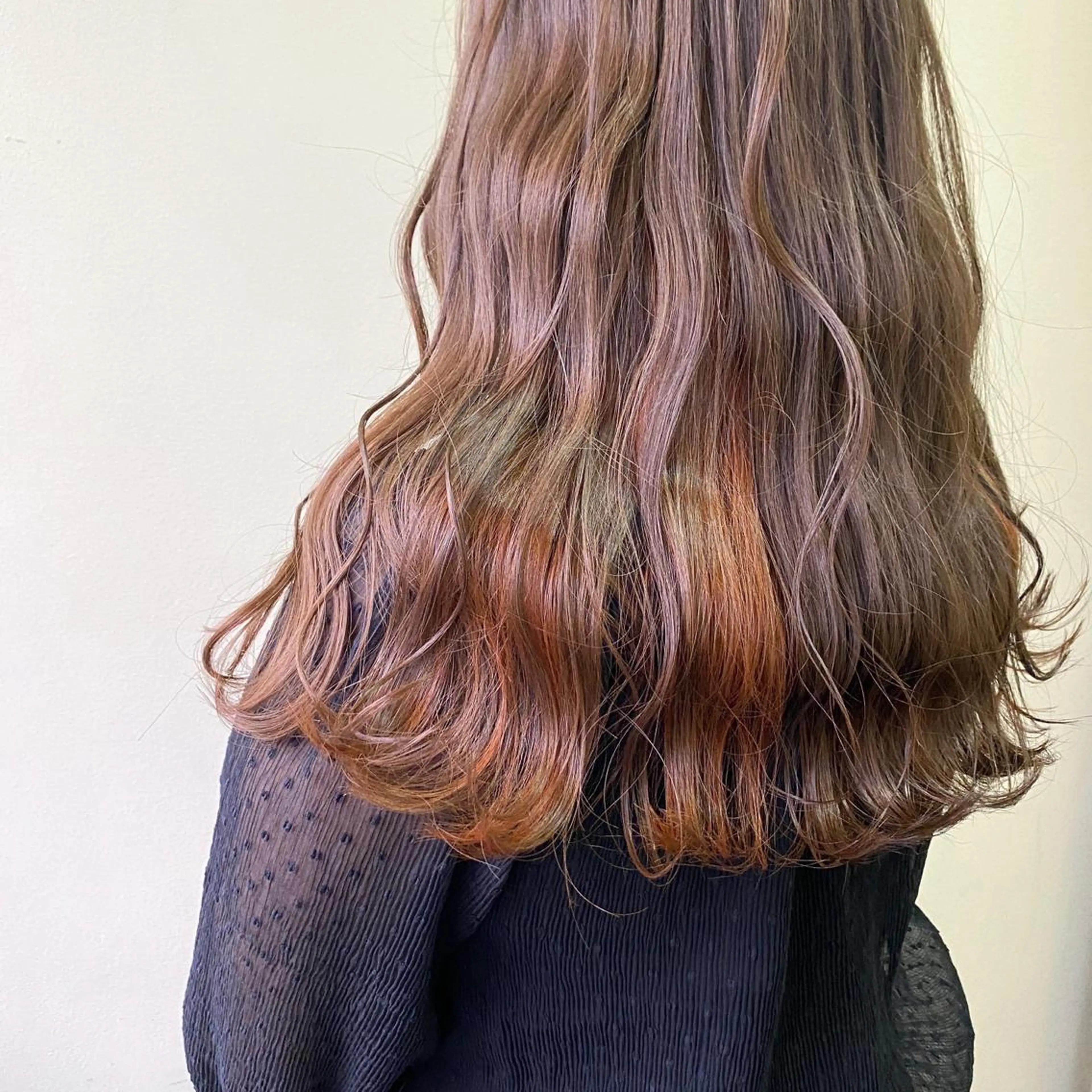 ✨ミニモ限定価格✨カット➕フルカラー➕インナーカラー（ブリーチ込み）➕高濃度トリートメント¥16500→¥15000の写真