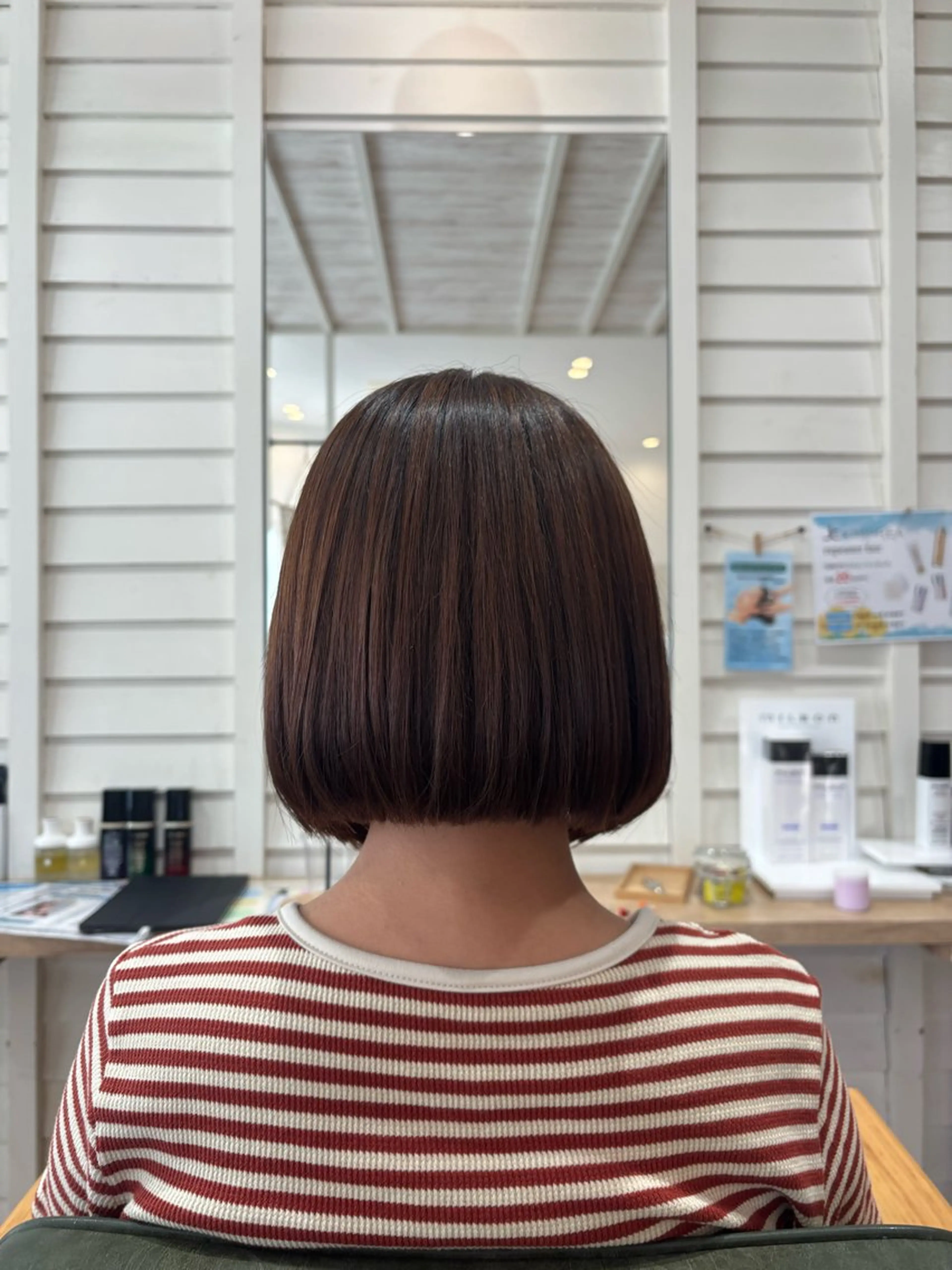 ショート ボブ 有木 咲良のヘアスタイル