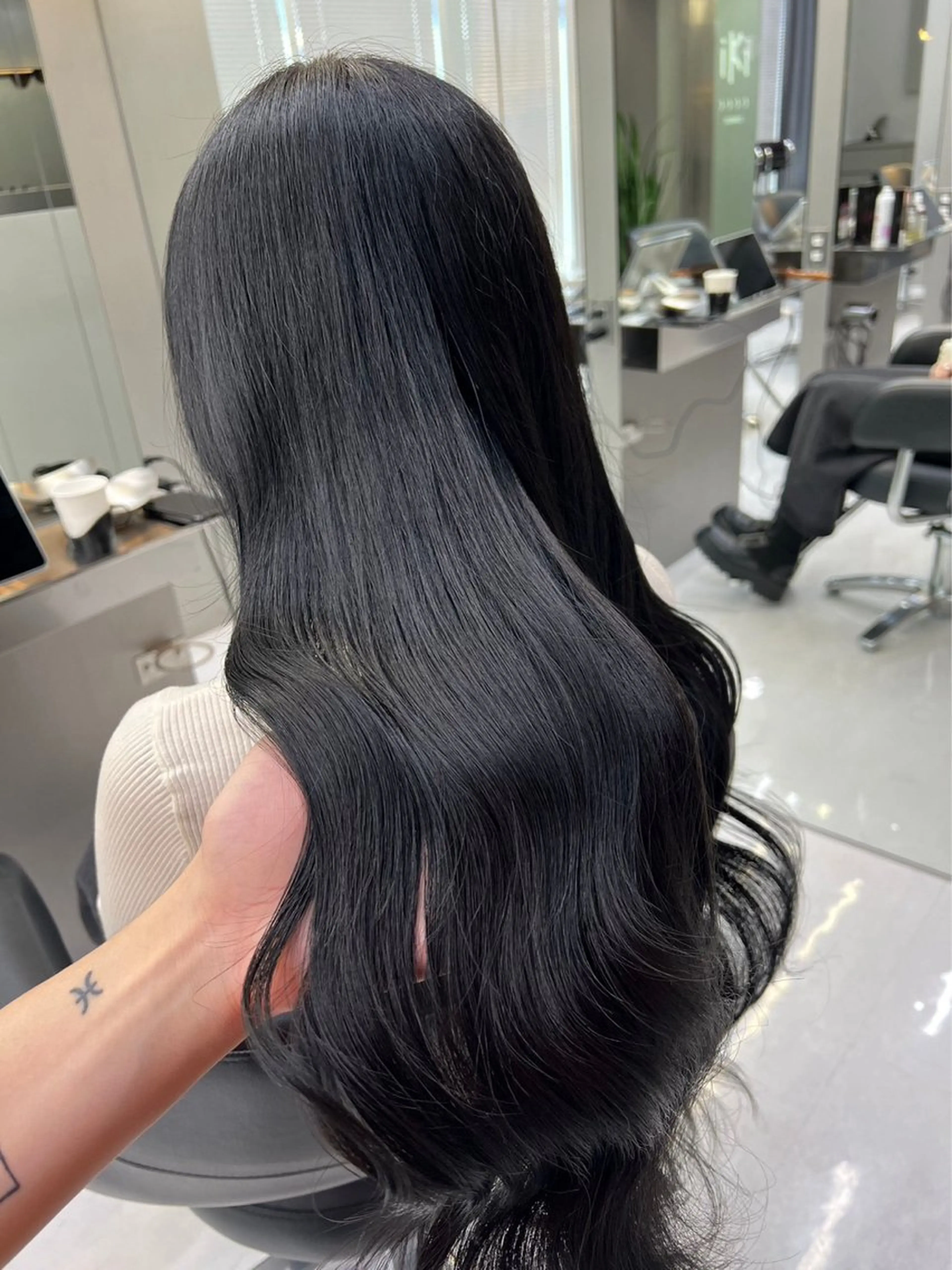 【就活生、学生様必見👀✨】落とせる黒🖤＋トリートメント(ミニモ学割)の写真