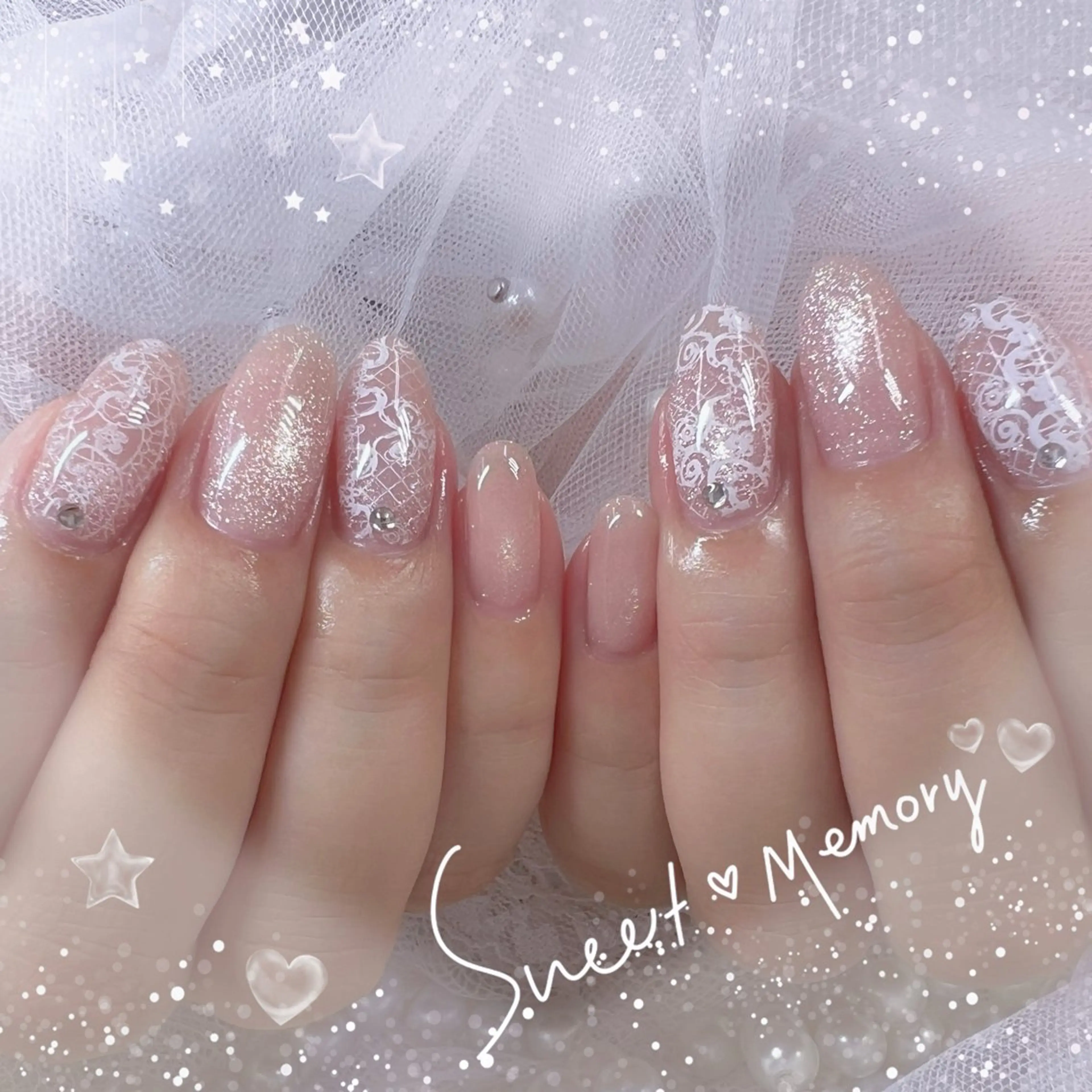 ネイル チークネイル フレンチネイル ガーリー ガラスフレンチ グラデーション ハンドネイル Chill Nailsalonのネイルデザイン