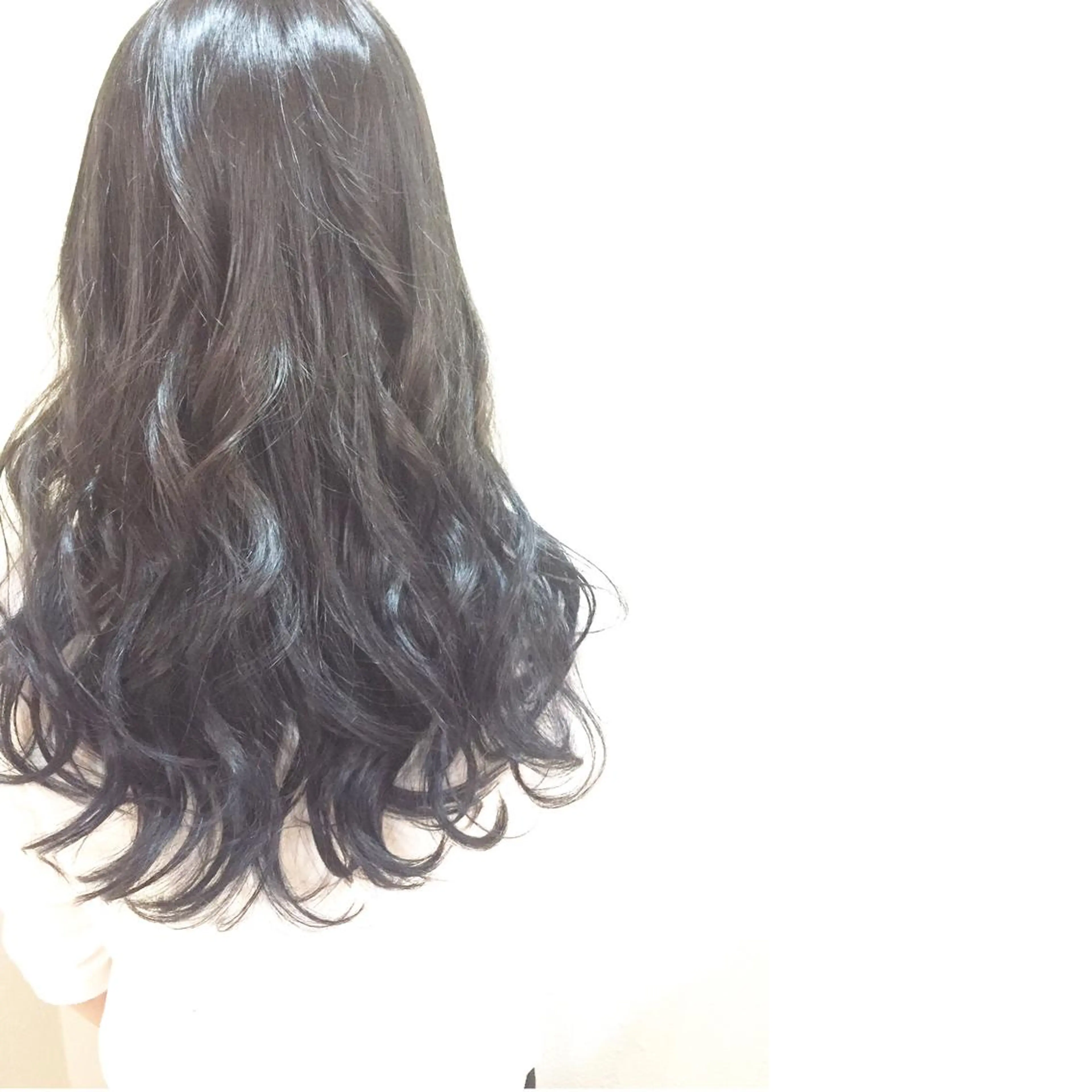 ミディアム セミロング ロング カラー ブルーカラー ブルージュ グラデーションカラー ネイビーカラー 西村 達哉のヘアスタイル