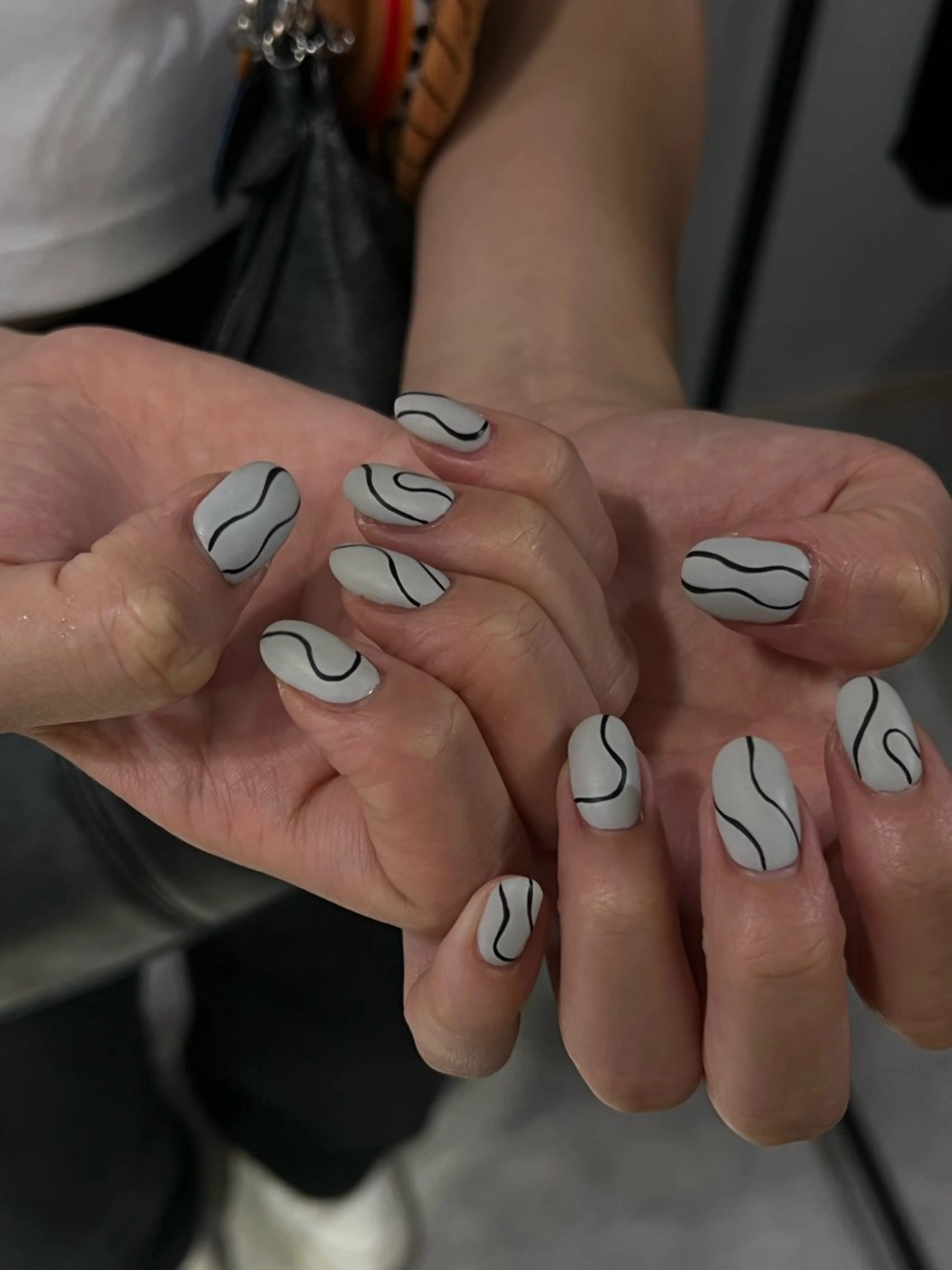 ネイル ハンドネイル Hata nail 🎀個性派ニュアンスのネイルデザイン