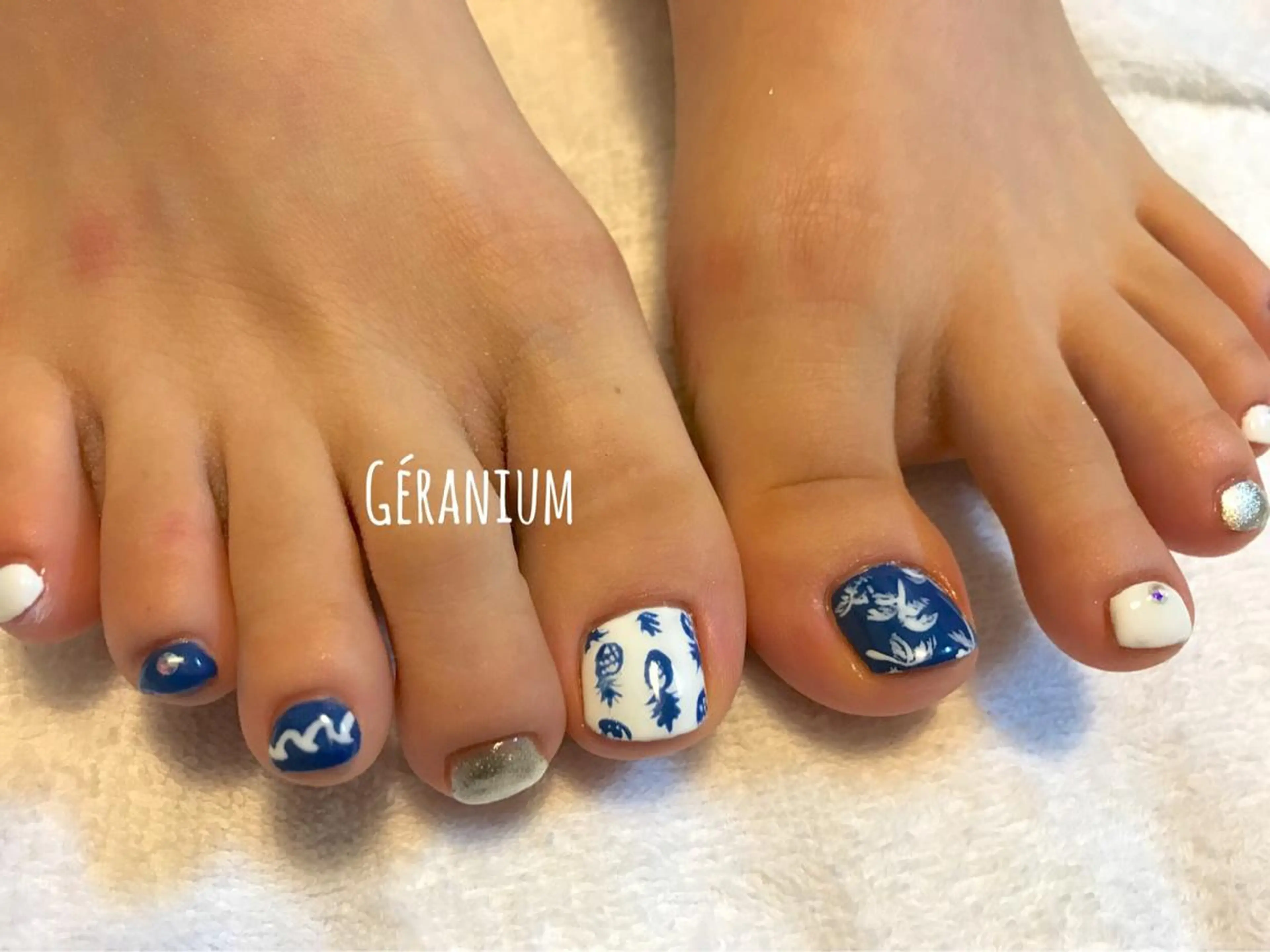 ネイル フットネイル GéRanium Harukaのネイルデザイン