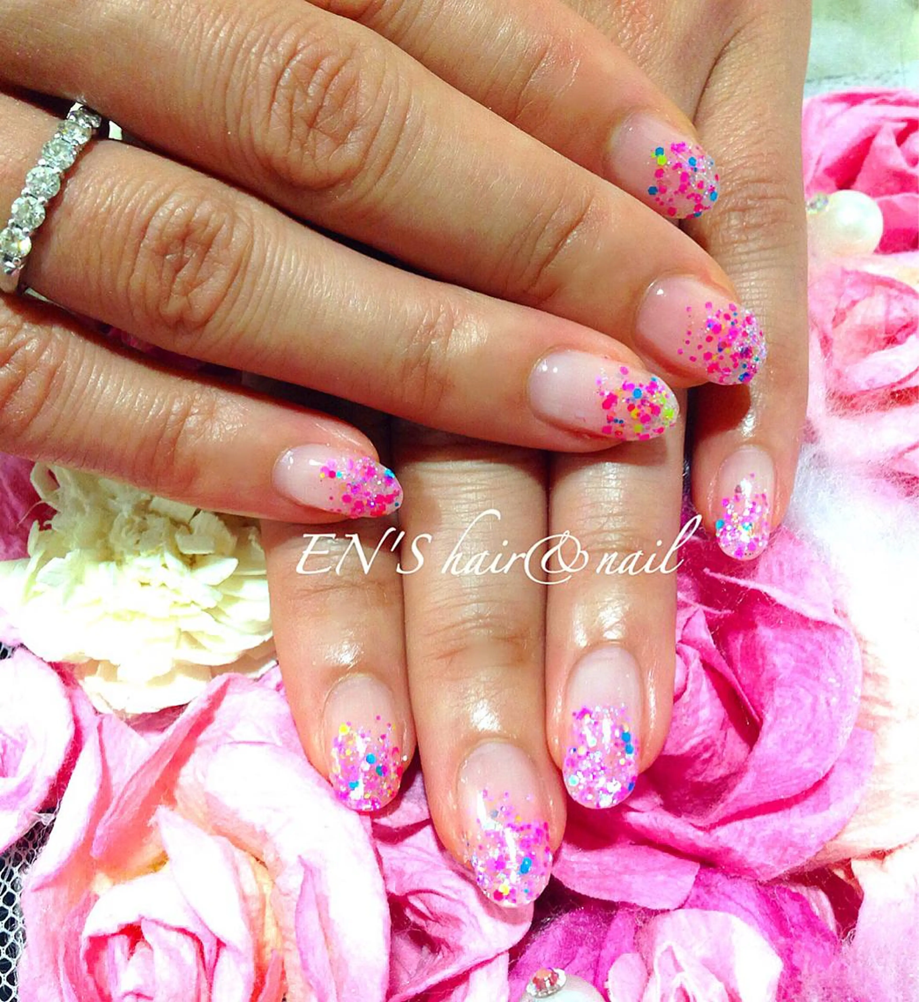 ネイル グラデーション ホログラムネイル フルリール 【プライベートサロンのネイルデザイン