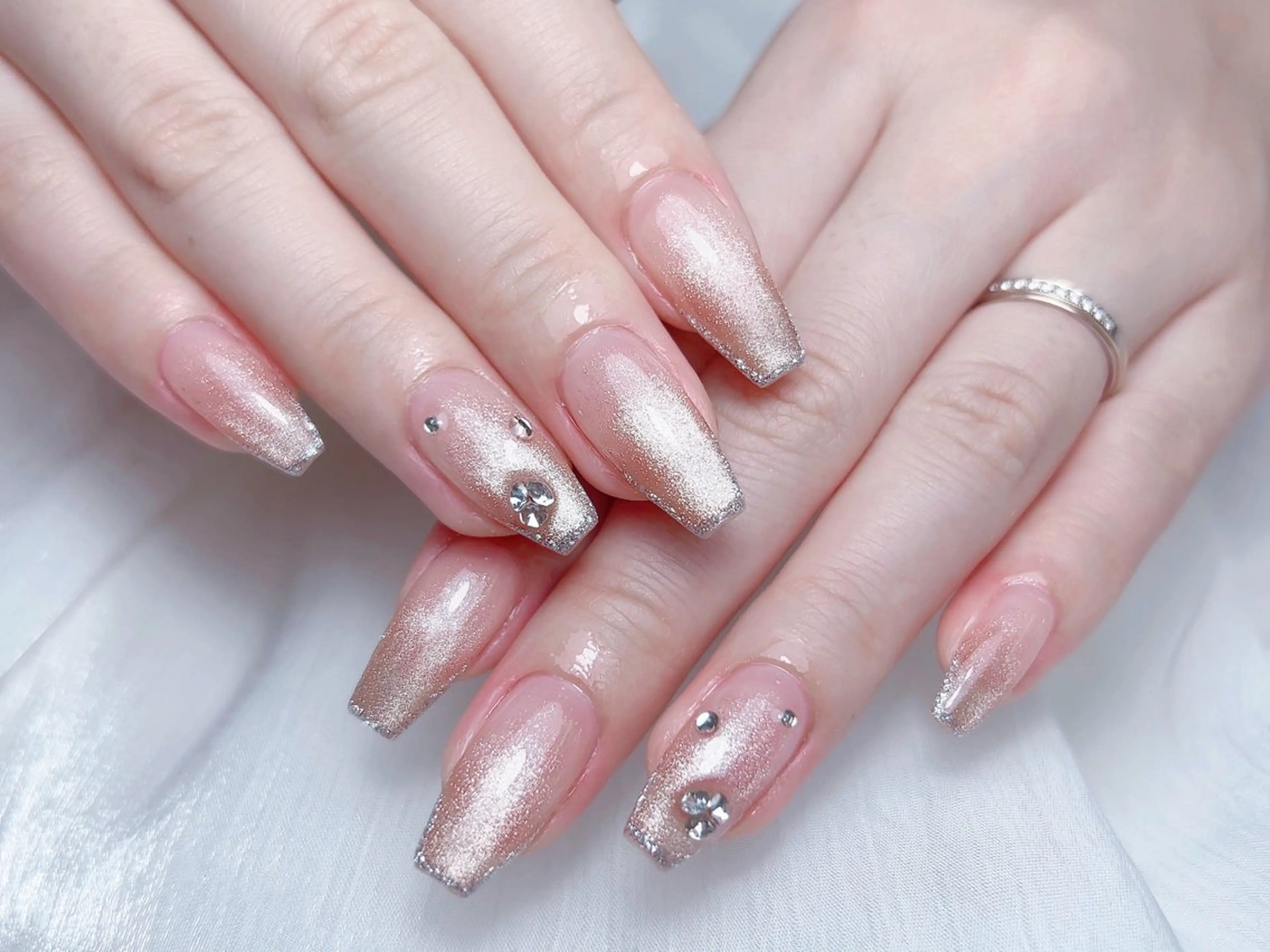 ネイル ハンドネイル M🌷nail 長さだし専門店のネイルデザイン