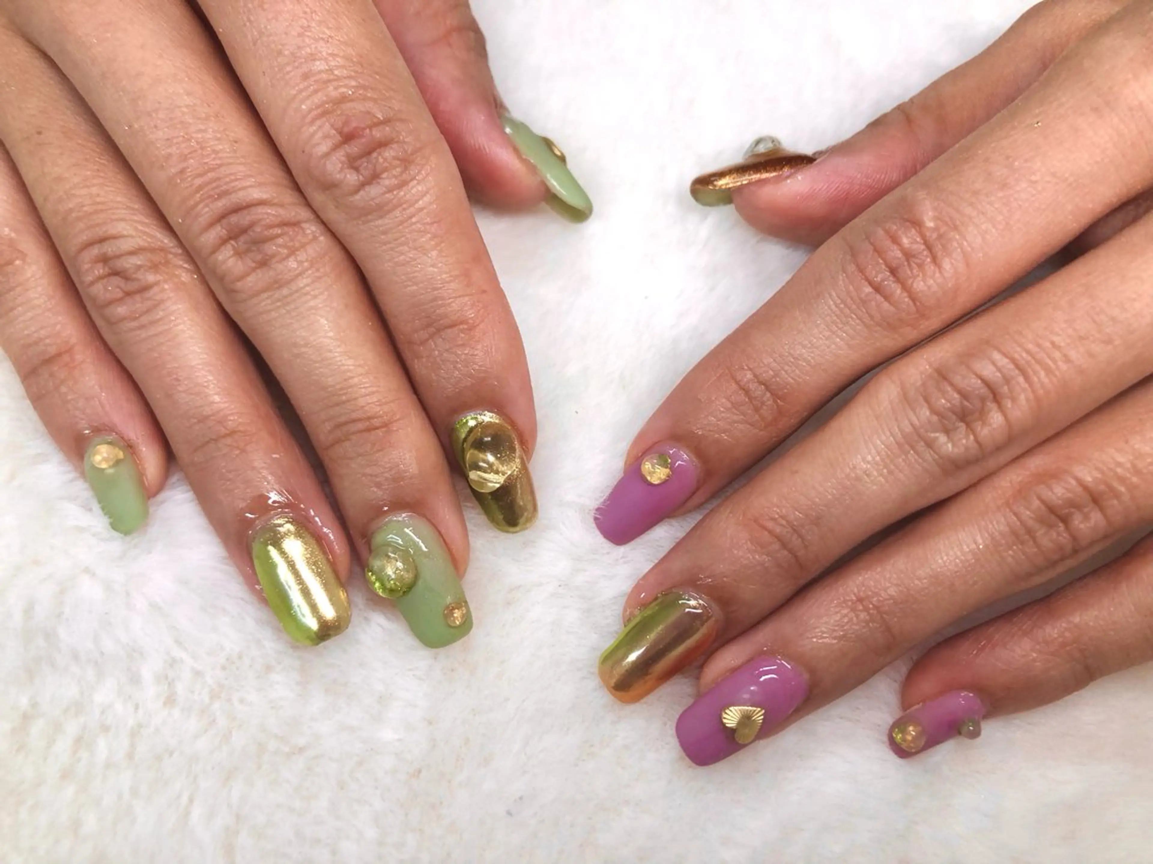 ネイル グラデーション マットネイル ミラーネイル Epokku ネイルサロンのネイルデザイン