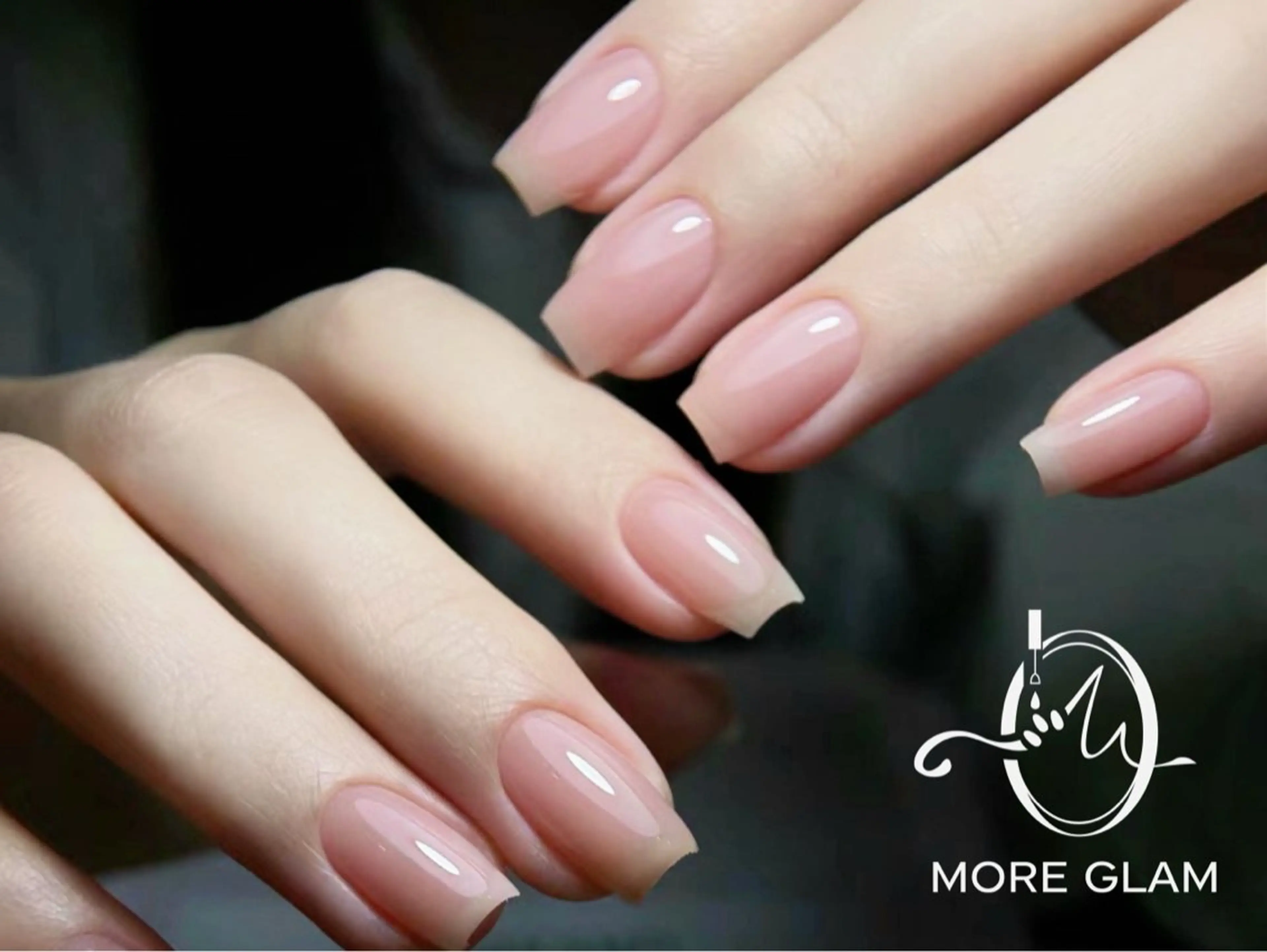 ネイル More Glam 池袋東口店のネイルデザイン