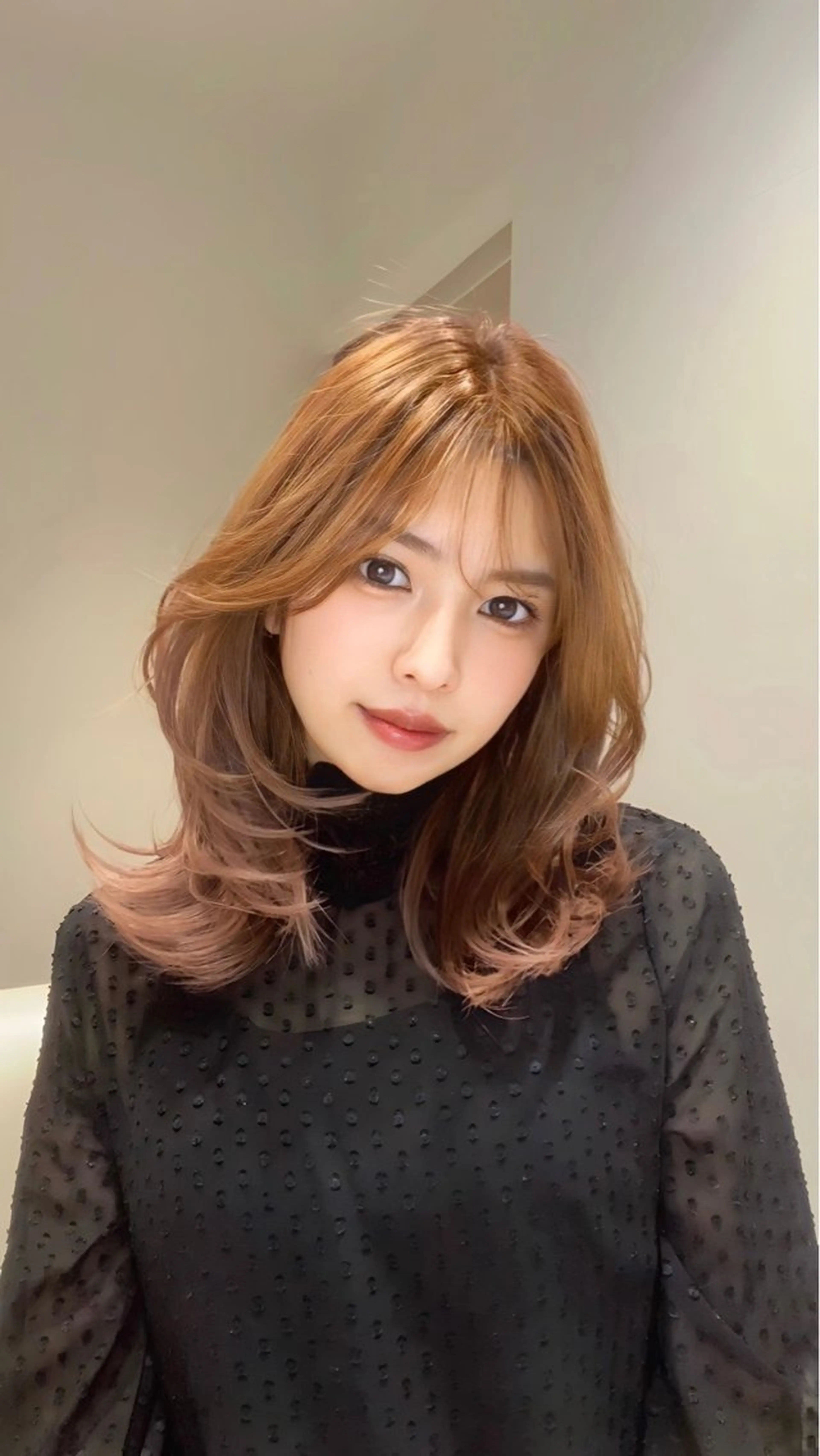 ミディアム カラー パーマ ヘアアレンジ ブリーチ ブラウンカラー ブリーチなしカラー ハイレイヤー 髪質改善 カット ヘアカラー トリートメント ヘアセット 小野寺瑞希 /最小顔カットのヘアスタイル