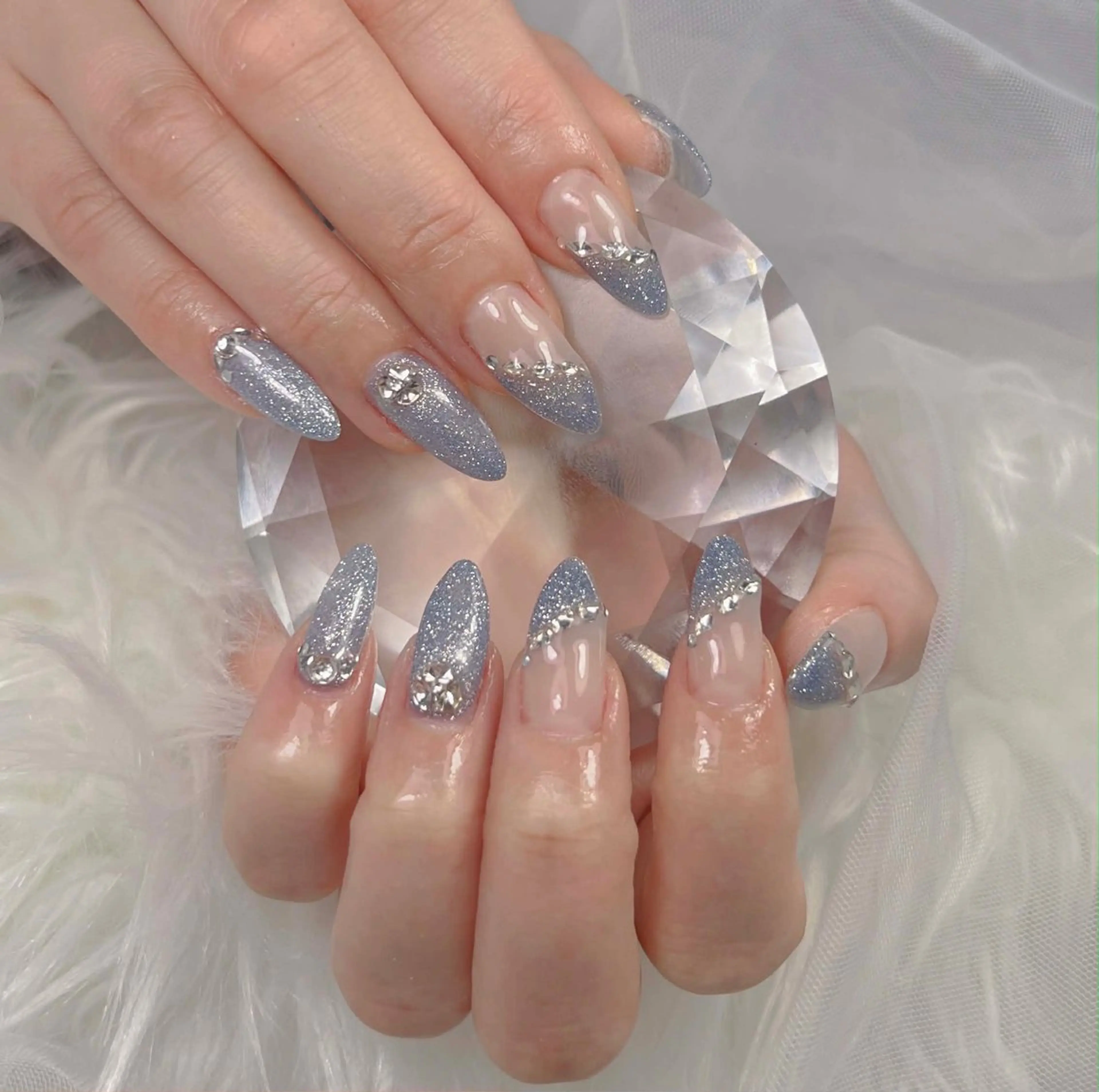 ネイル アートネイル オーロラネイル チークネイル 長さ出し フットネイル ハンドネイル ハンドケア Mio_ Noiranailのネイルデザイン