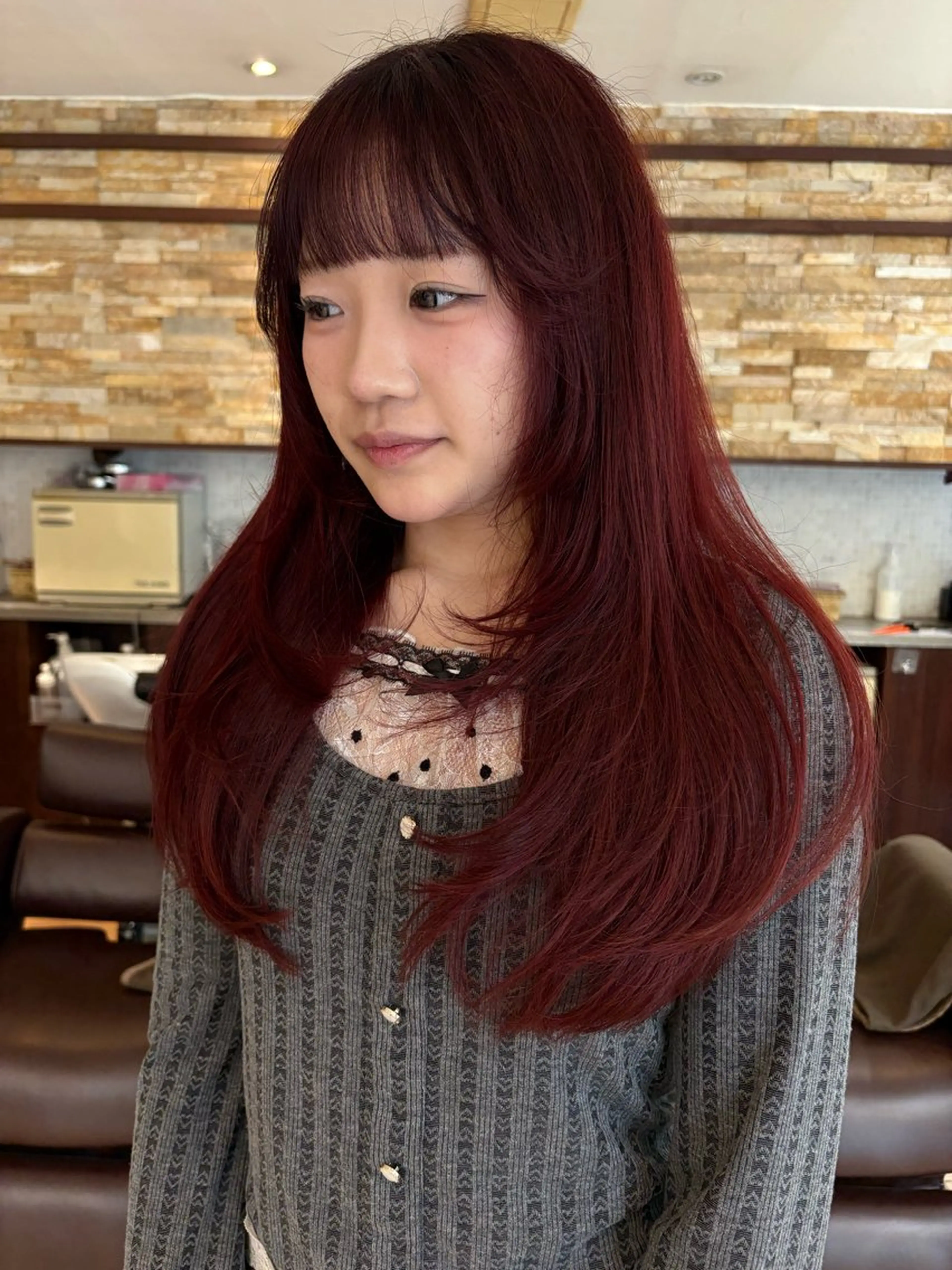 ロング カラー ブリーチ ダブルカラー ラベンダーカラー ブリーチなしカラー レッドカラー ベージュ/ Yunaのヘアスタイル