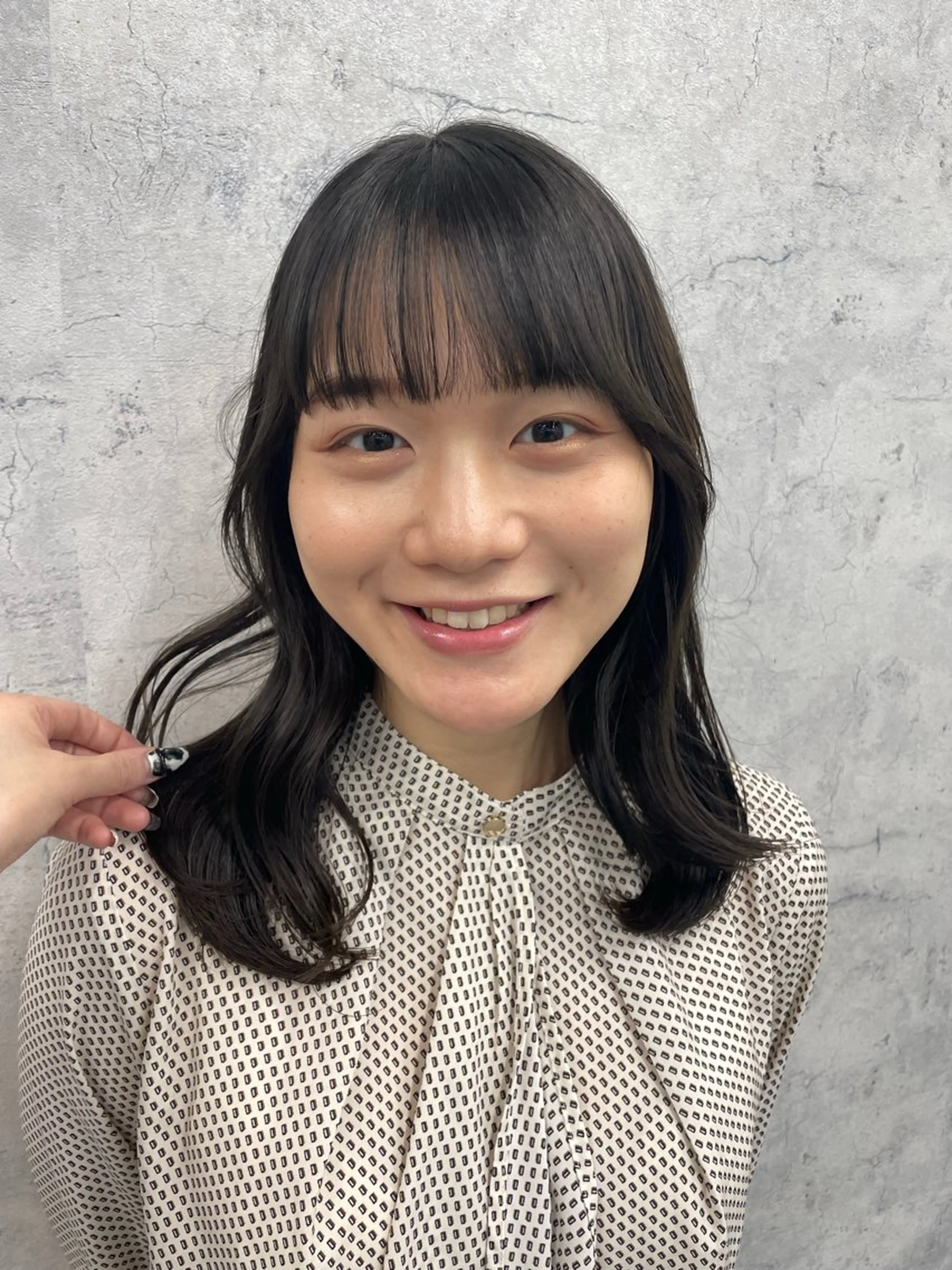 セミロング カラー レイヤー×顔周 り×髪質改善/MIUのヘアスタイル