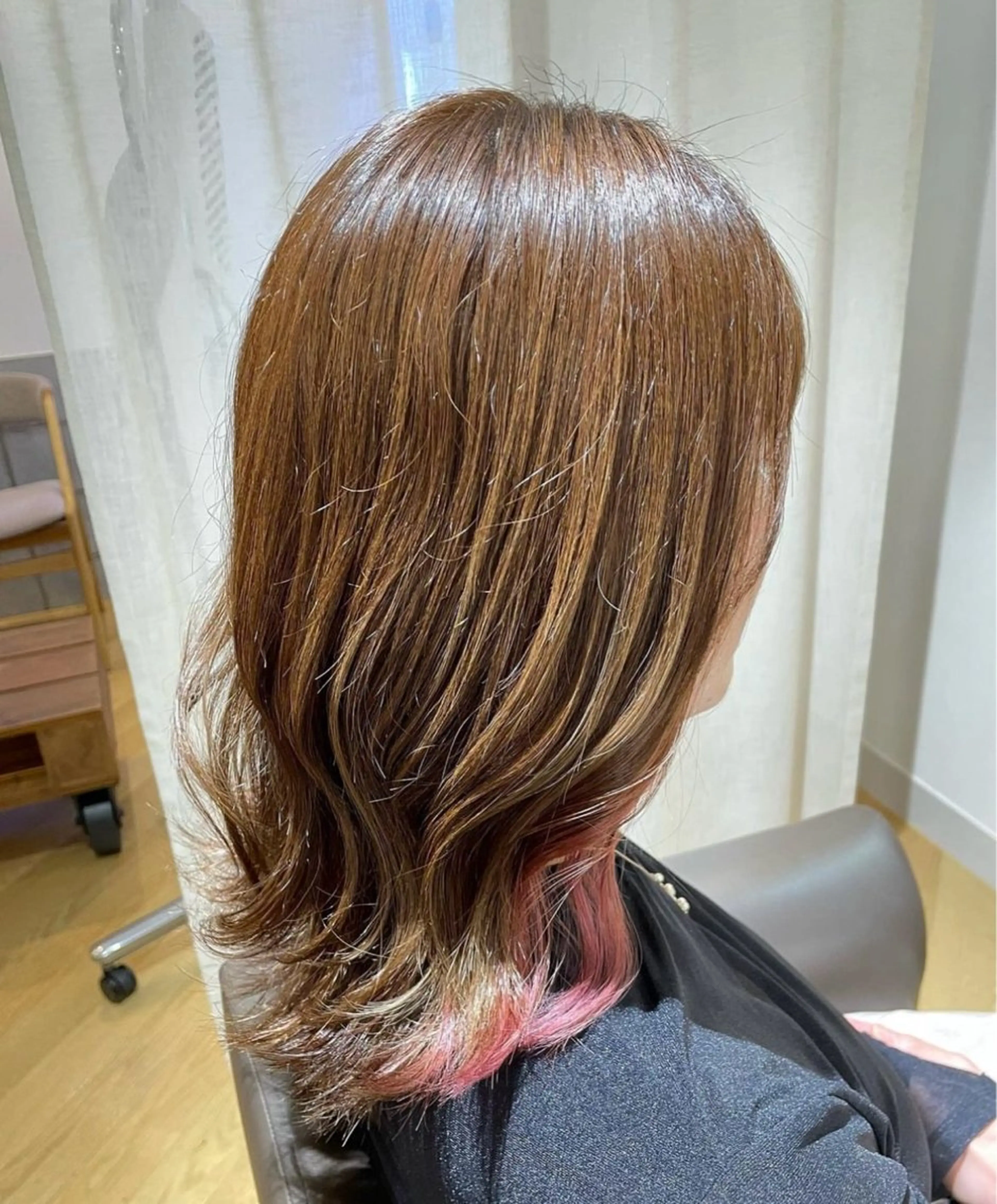 ミディアム カラー インナーカラー かっちゃん /彩斗のヘアスタイル