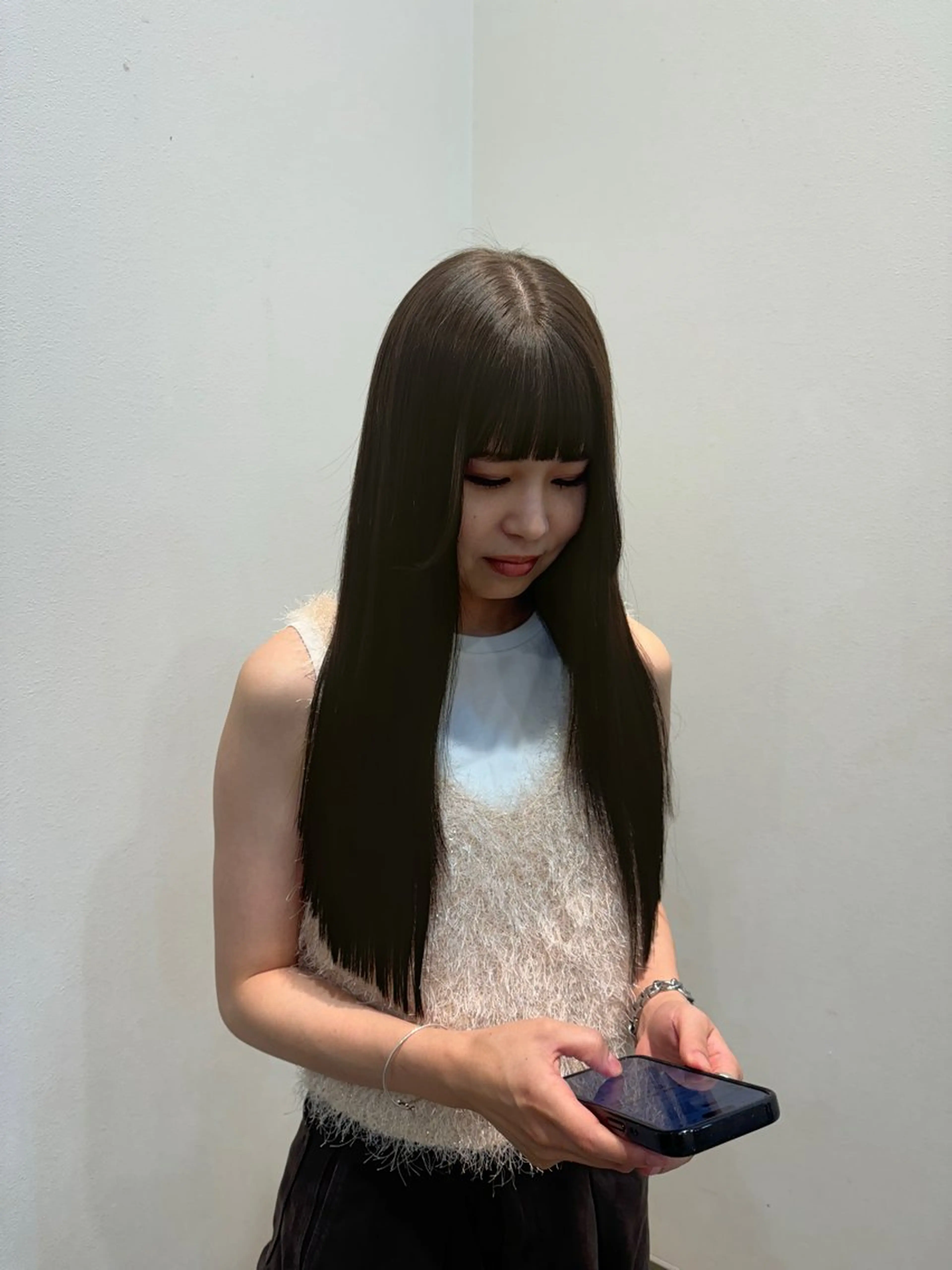 ロング カラー 透明感カラー 堀越 美羽のヘアスタイル