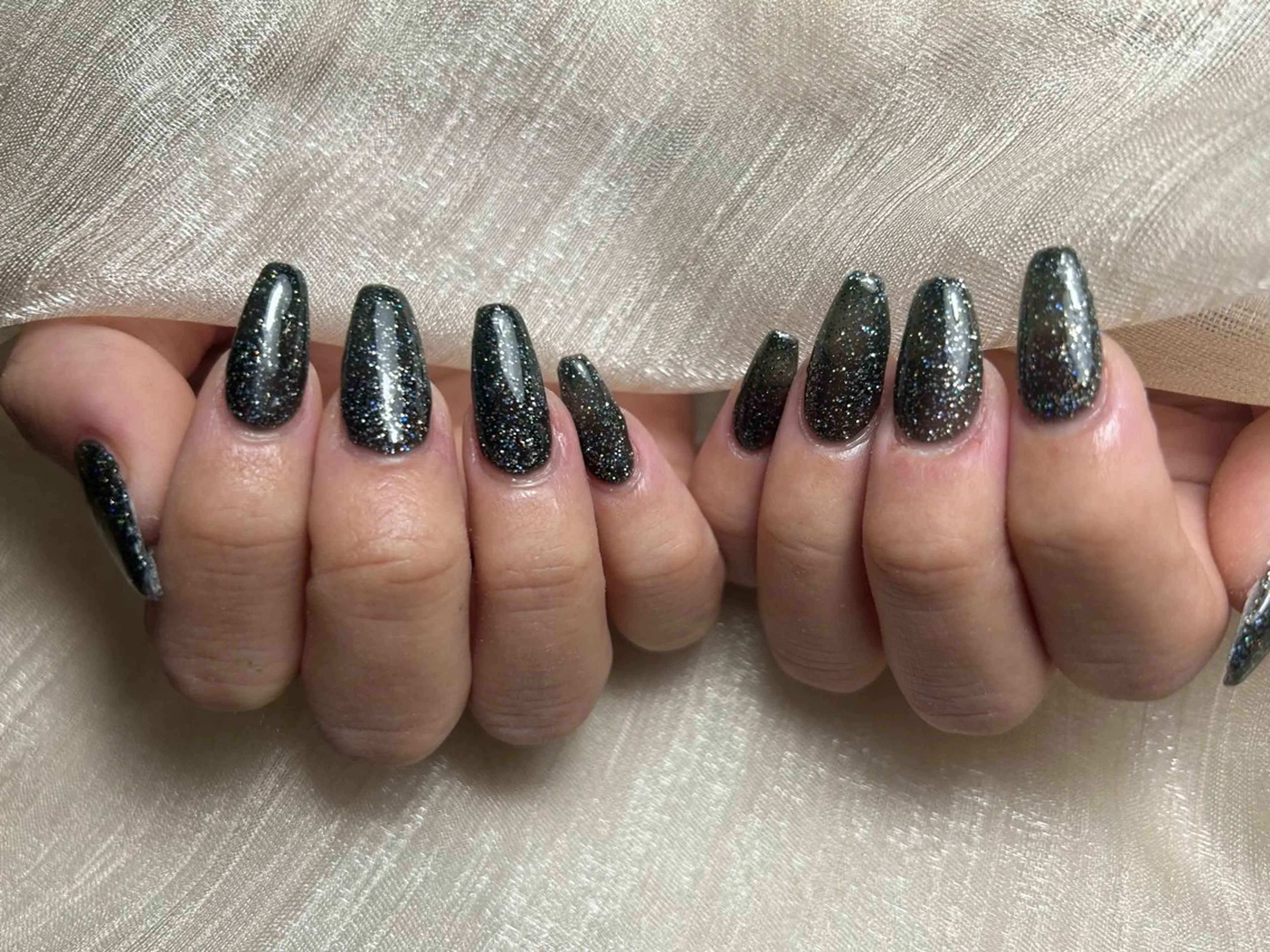 ネイル ハンドネイル ハンドケア モナ& ナナのネイルデザイン