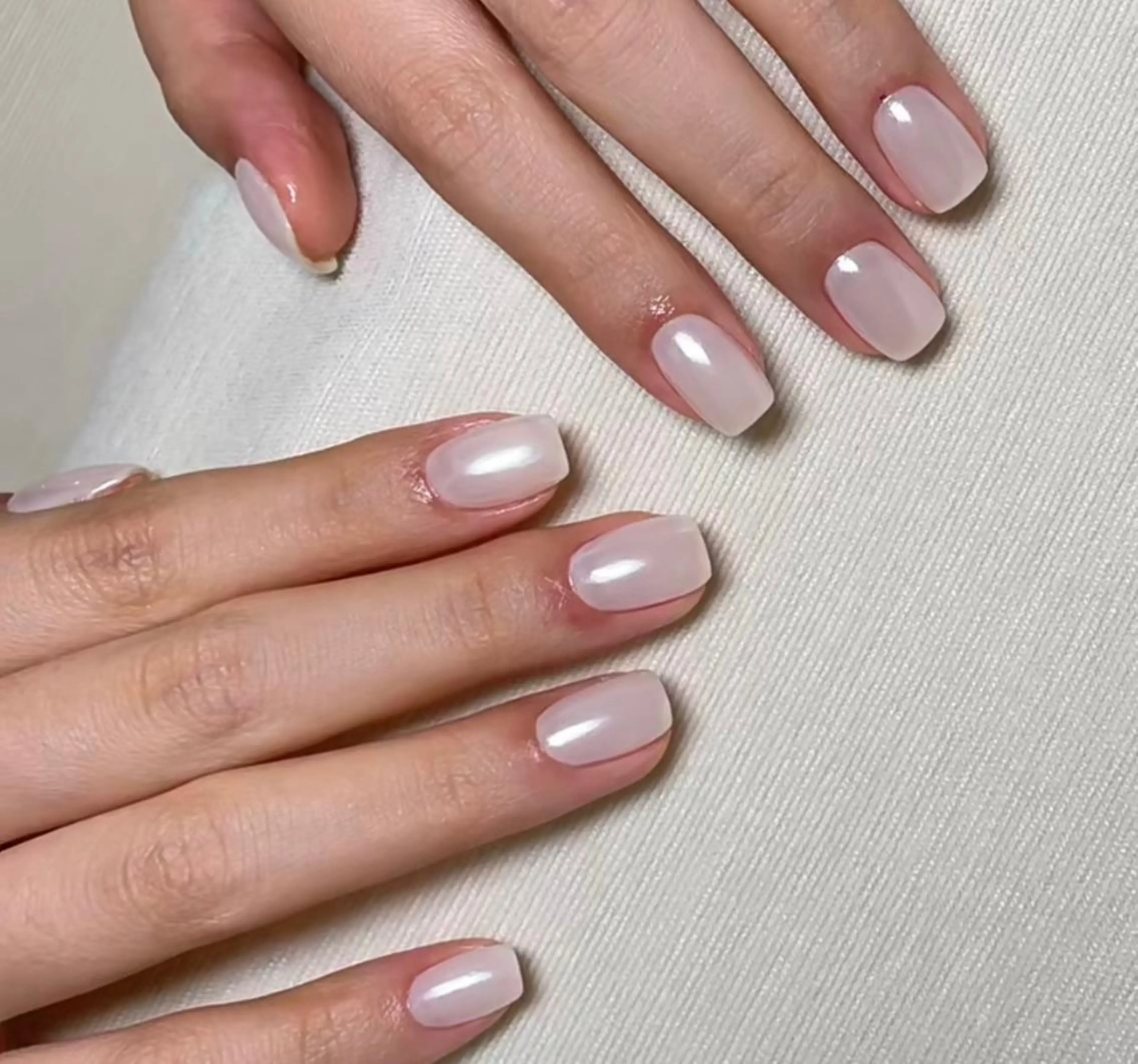 ネイル オーロラネイル べっ甲ネイル クリアネイル 氷ネイル・うるうるネイル 韓国ネイル ハンドネイル KARI ネイルサロンのネイルデザイン