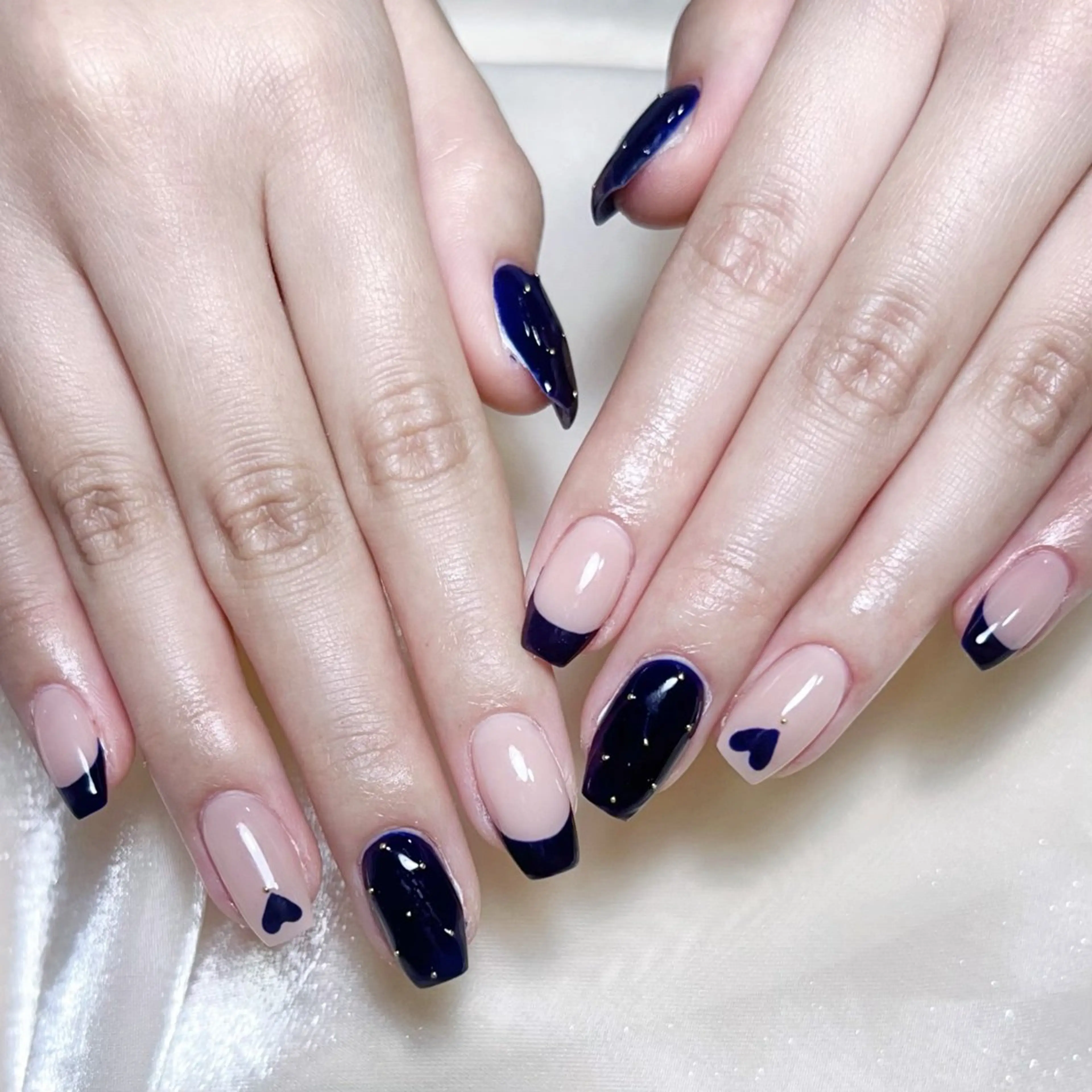 メンズ ネイル メンズ韓国風 アートネイル オーロラネイル ガーリー キラキラネイル Nail salon 木にいるのネイルデザイン