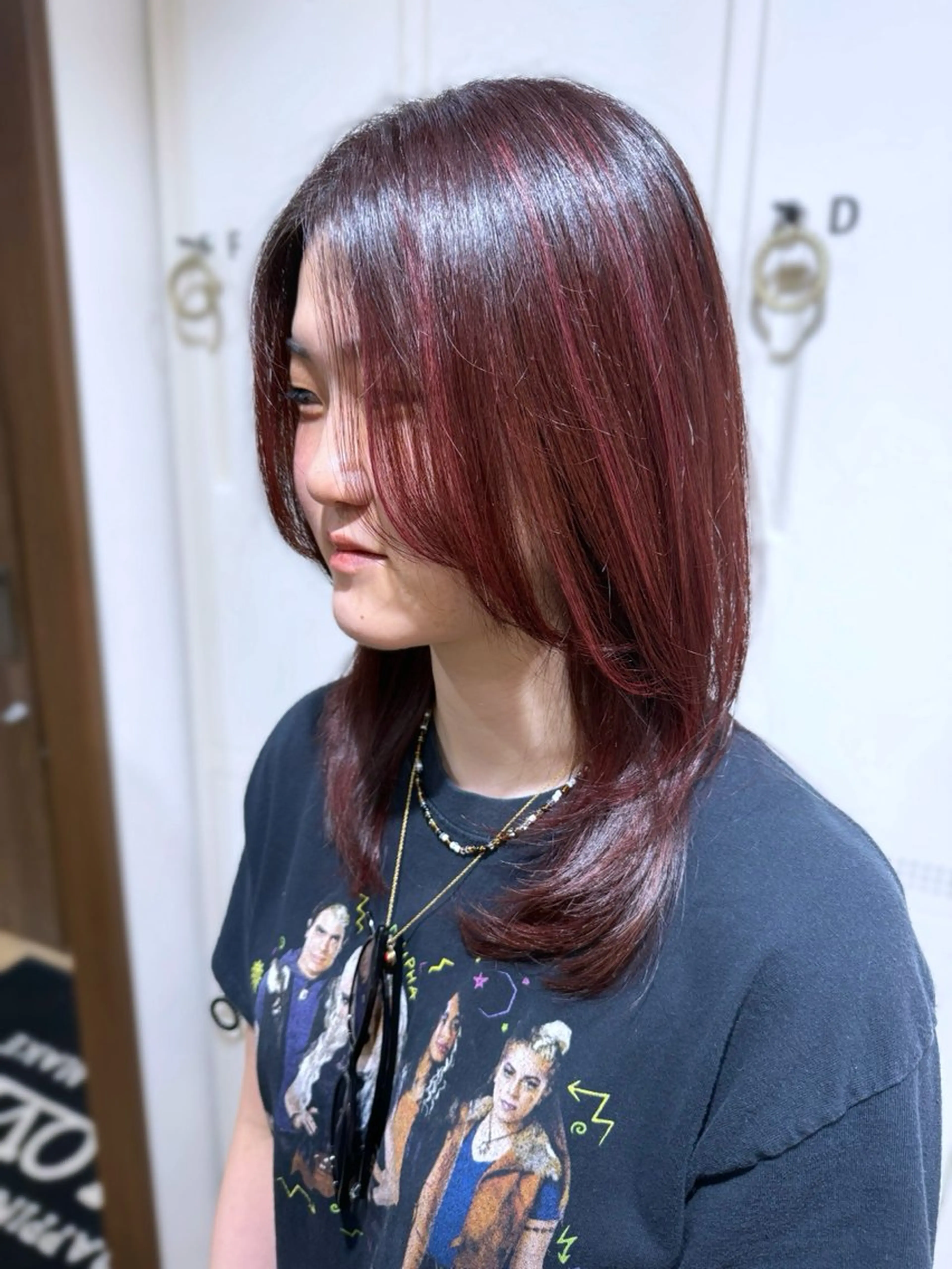 ミディアム 石井 陽海のヘアスタイル