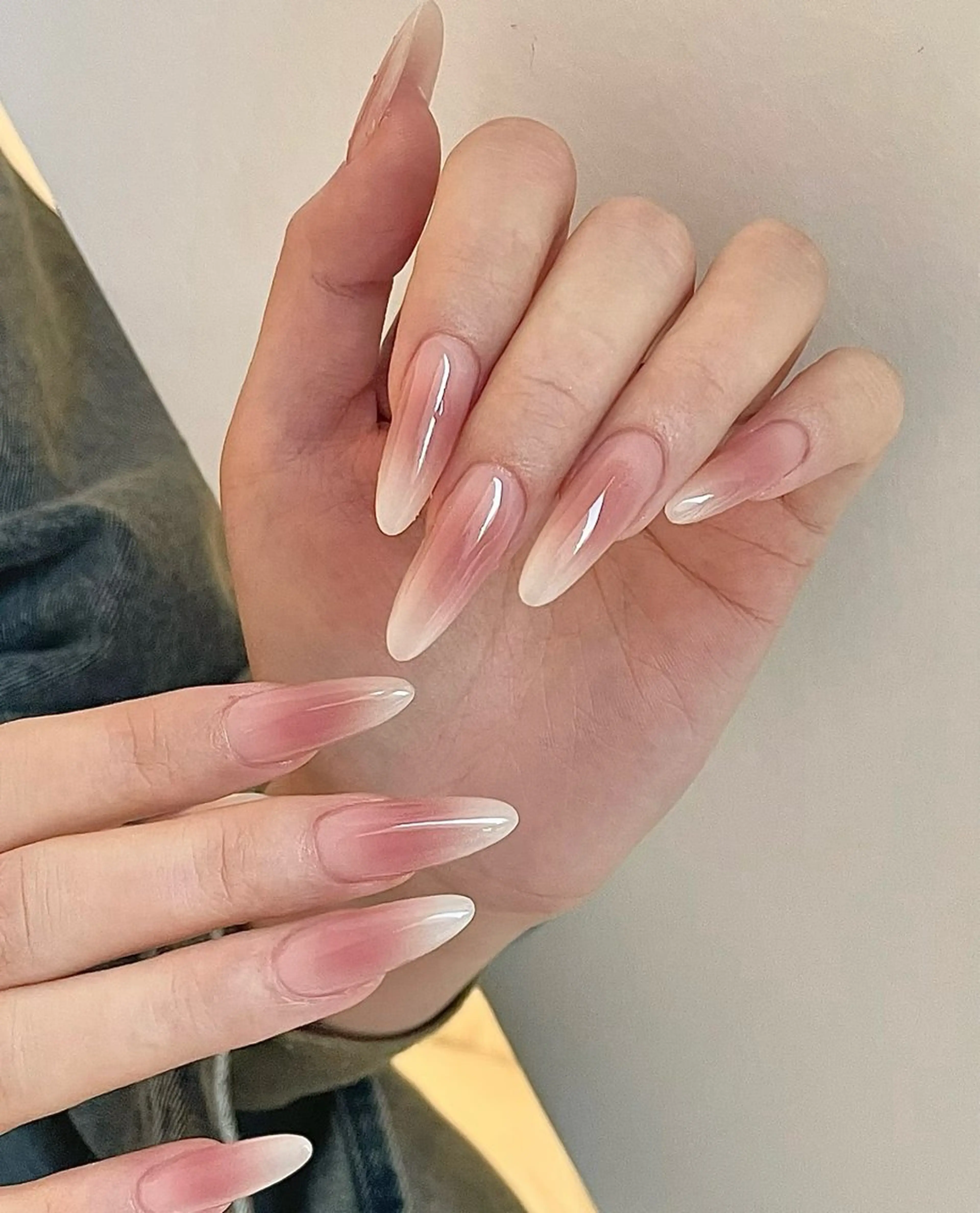 ネイル アートネイル チークネイル 長さ出し フレンチネイル ジェルネイル ハンドネイル 🦋new Nail🦋ニノのネイルデザイン