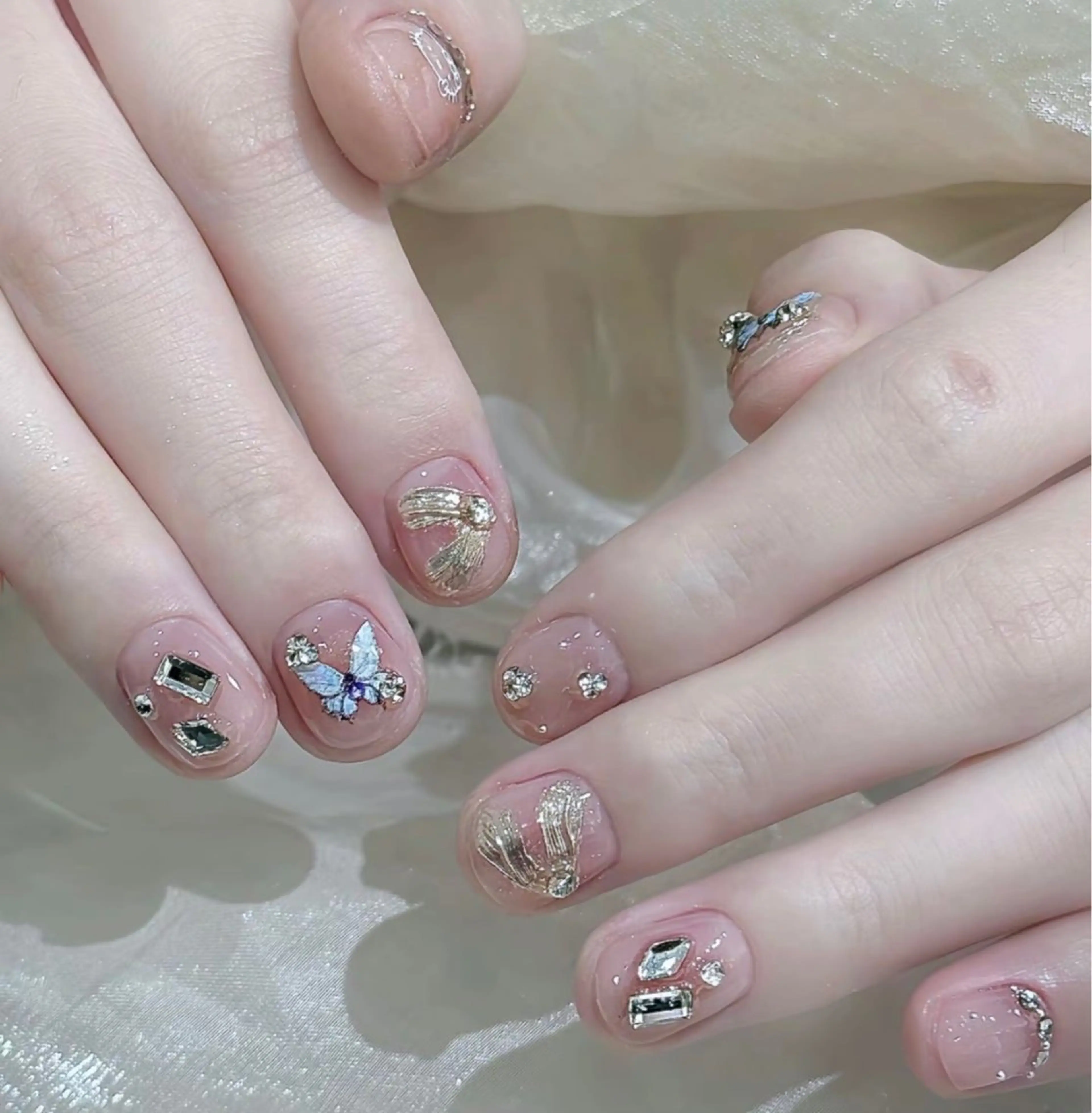 ネイル 持ち込み ハンドネイル ハンドケア ⭐️Syu Rei⭐️のネイルデザイン