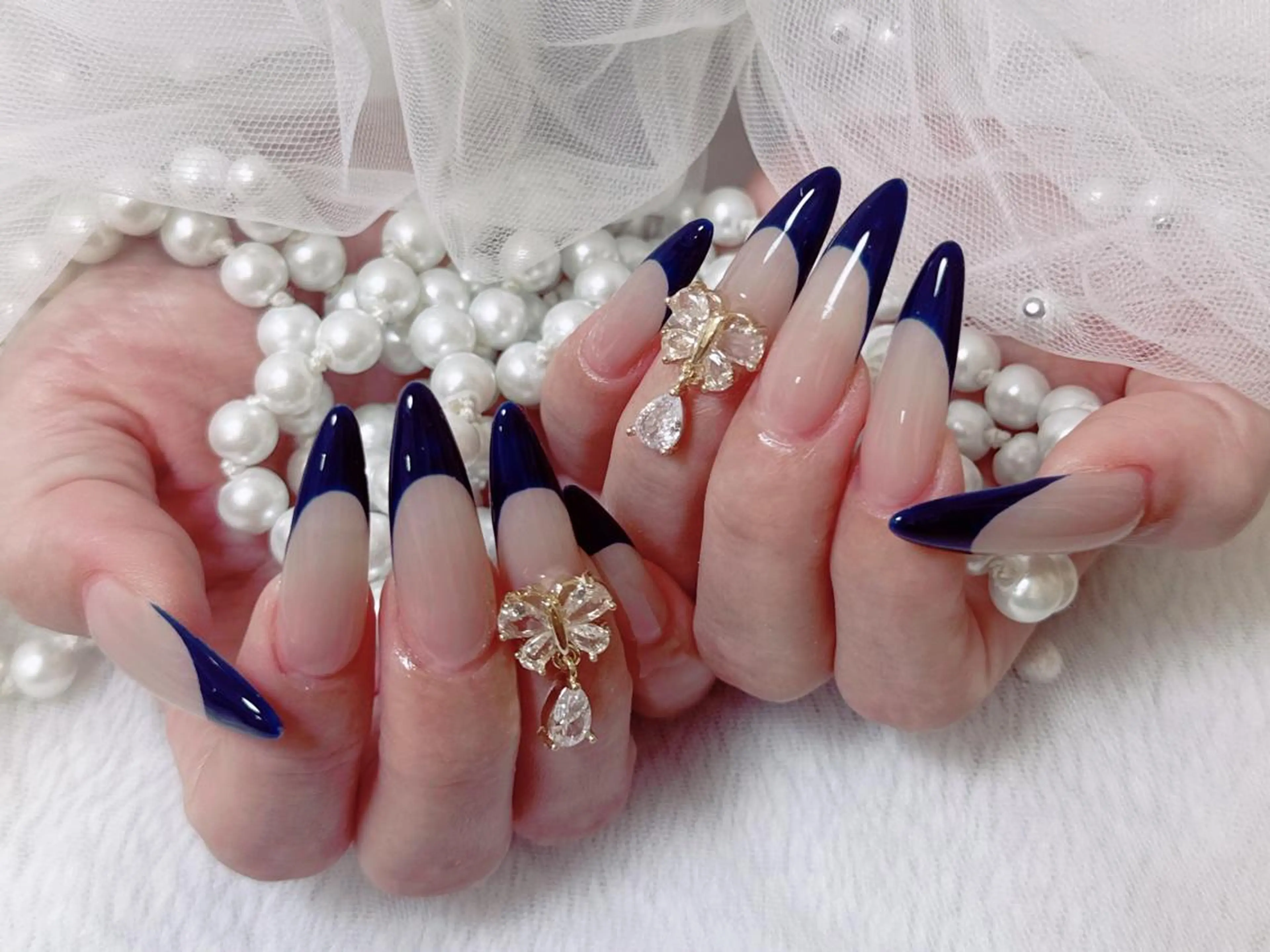 ネイル フレンチネイル ハート 韓国ネイル マグネットネイル マグネットフレンチ ロータス ネイルサロンのネイルデザイン