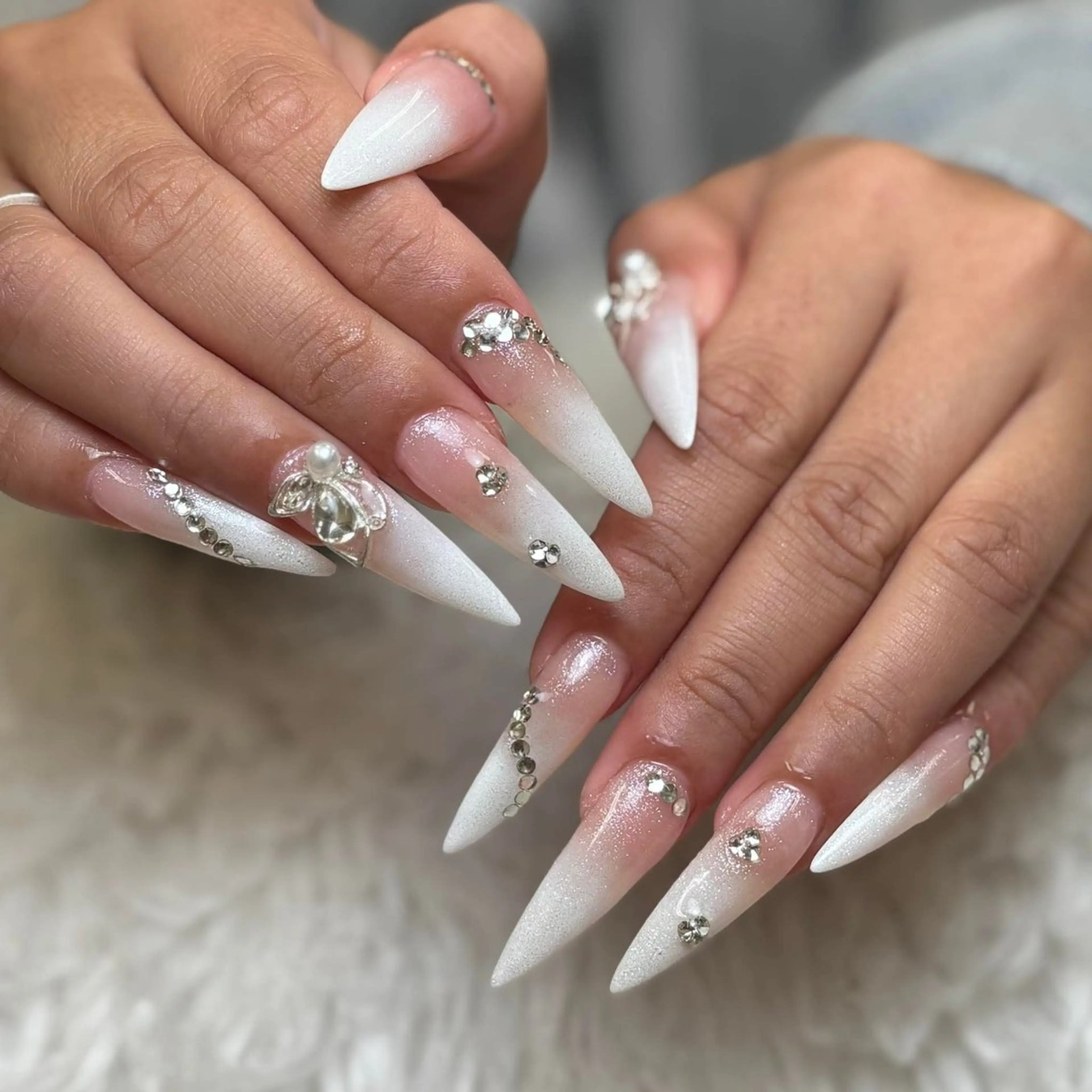 ネイル ハンドネイル NIE MoMoのネイルデザイン