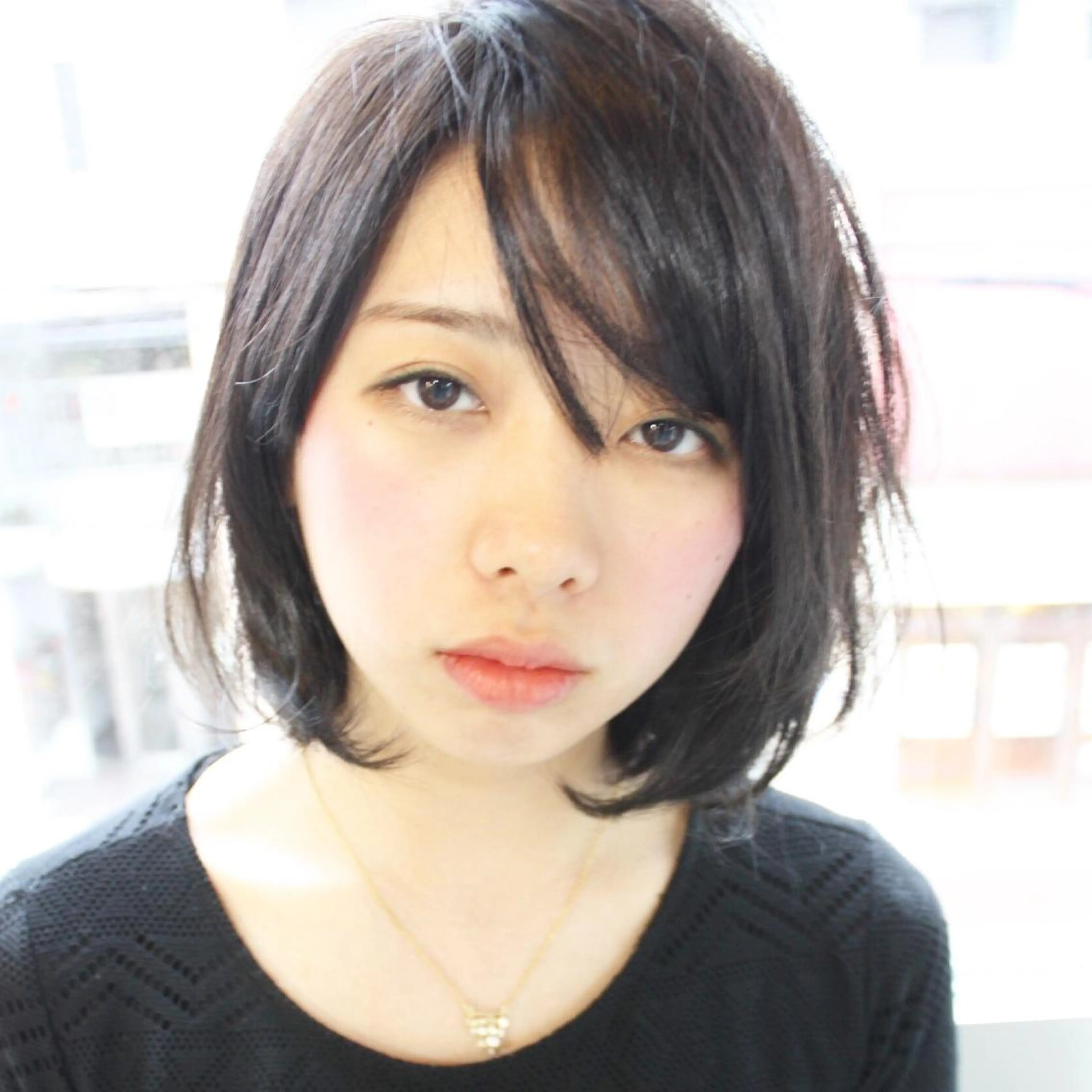 ショート カラー パーマ イルミナカラー ボブ 髪質改善 tuuli トゥーリのヘアスタイル