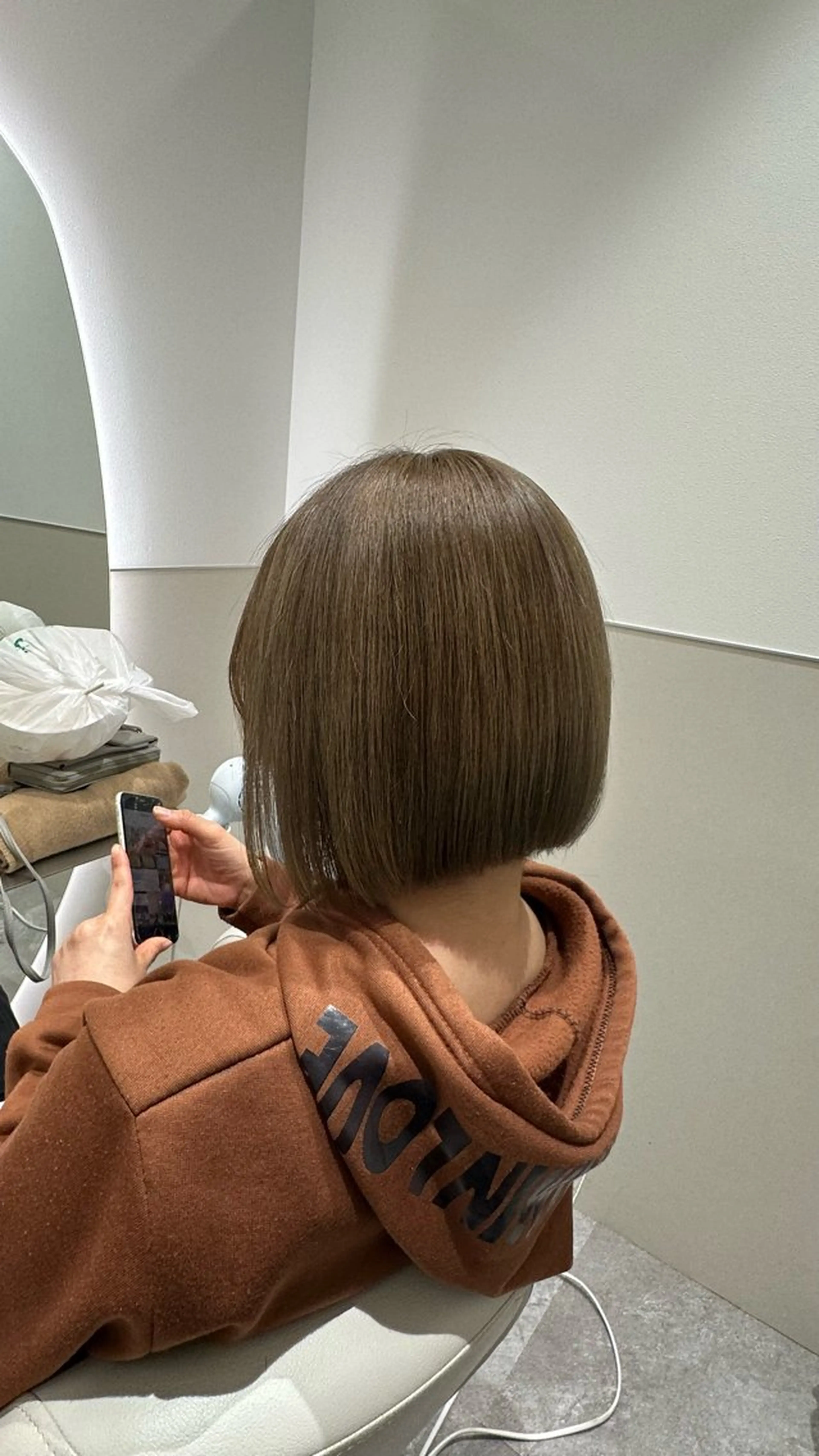 ミディアム カラー ブリーチ ボブ カット ヘアカラー SALOWIN所属・salowin 谷本のヘアスタイル